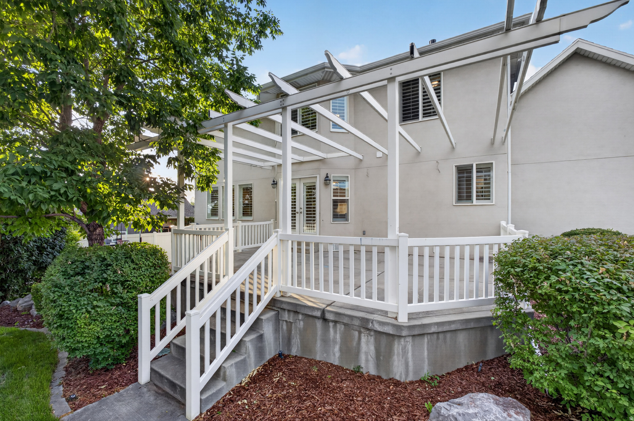 NORTH TEMPLE ESTATES - Residential Lease