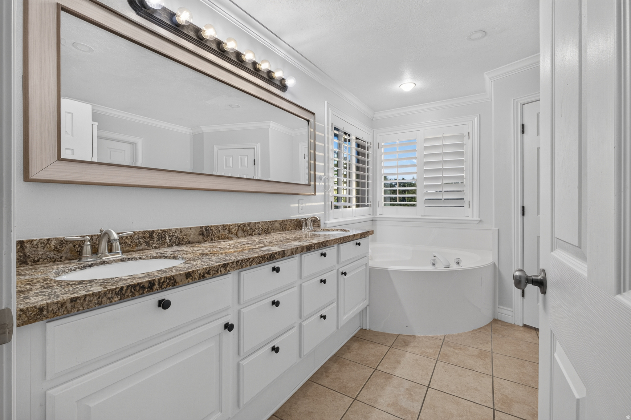 NORTH TEMPLE ESTATES - Residential Lease
