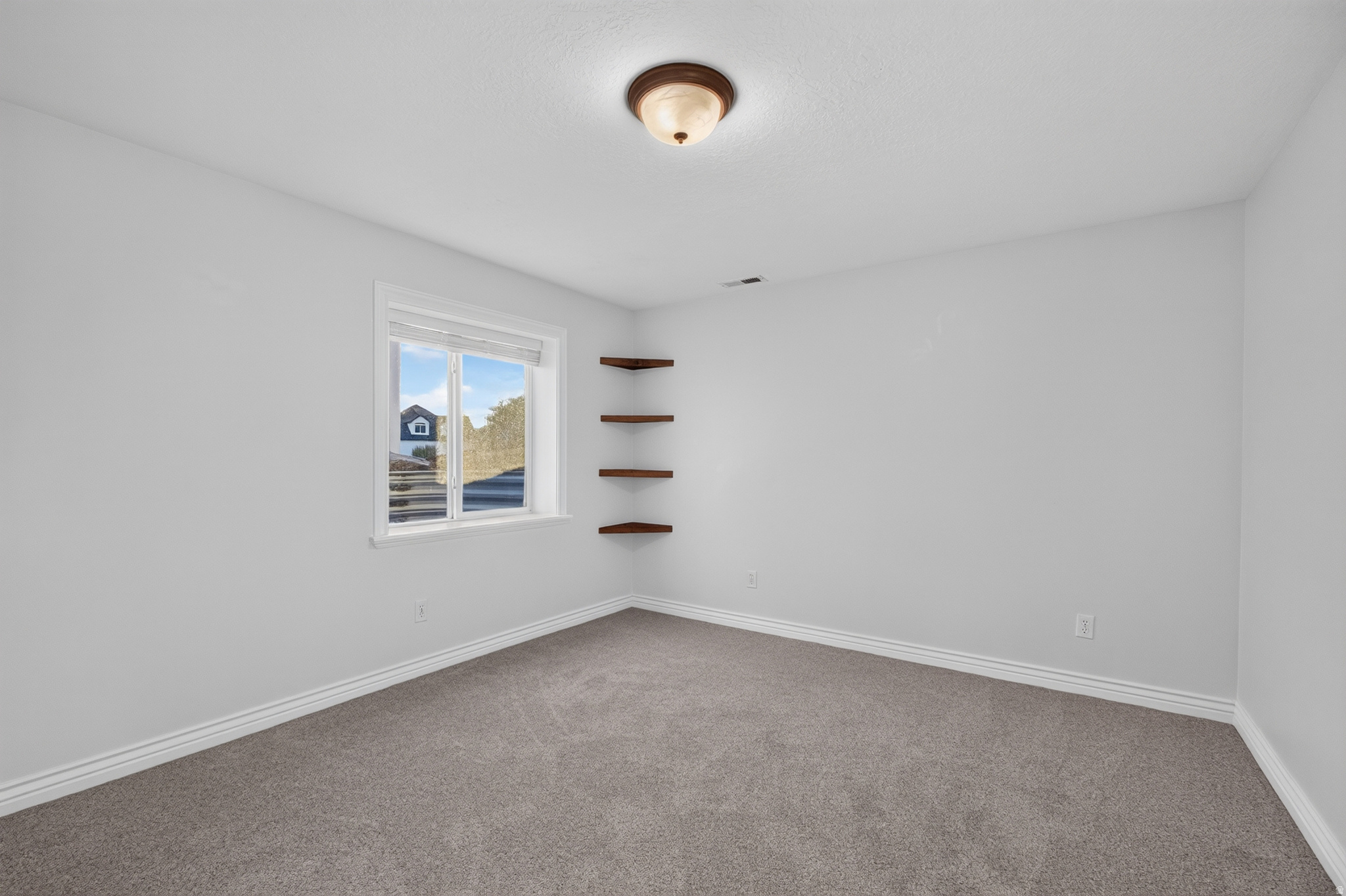 NORTH TEMPLE ESTATES - Residential Lease