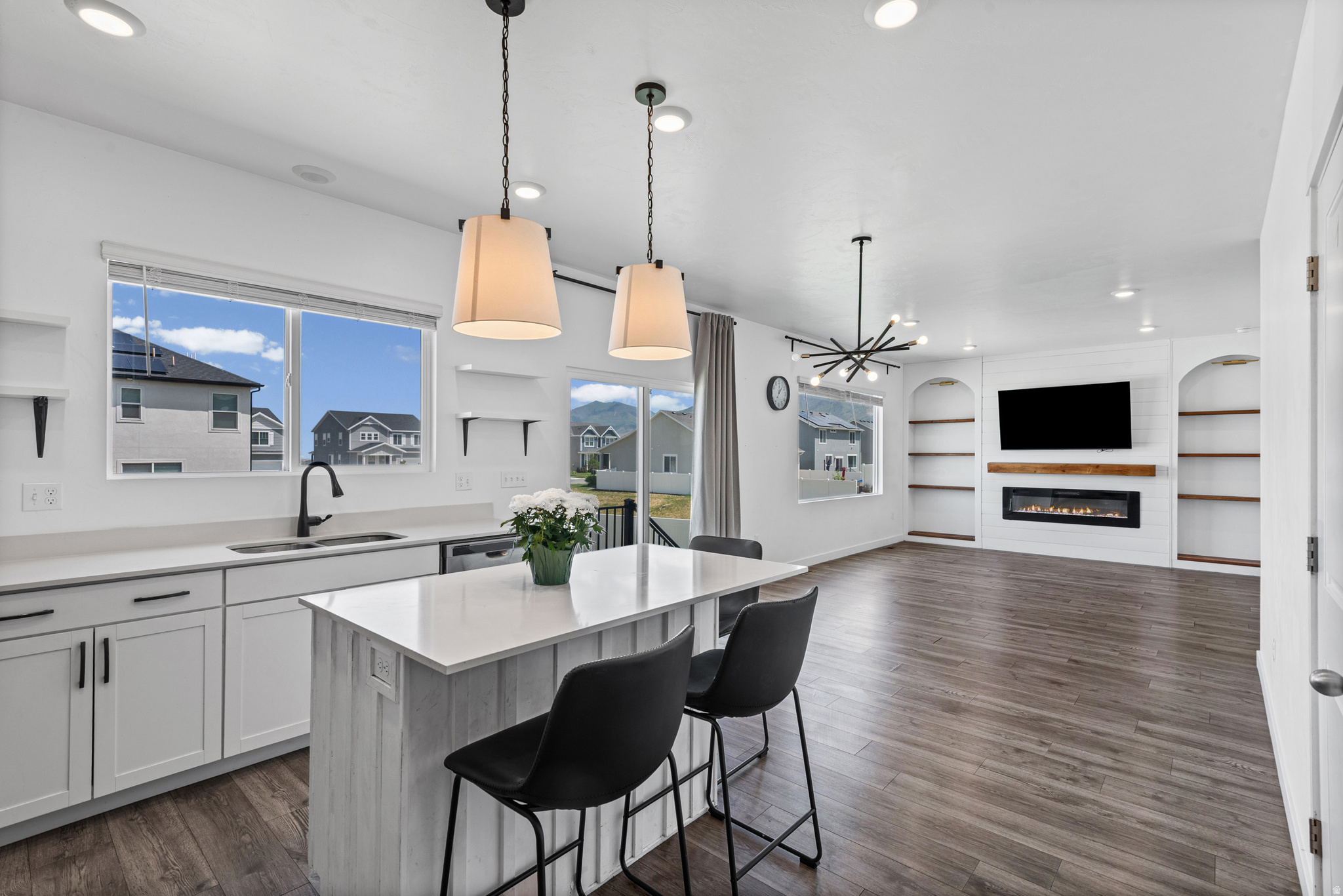 LEXINGTON GREENS - Residential