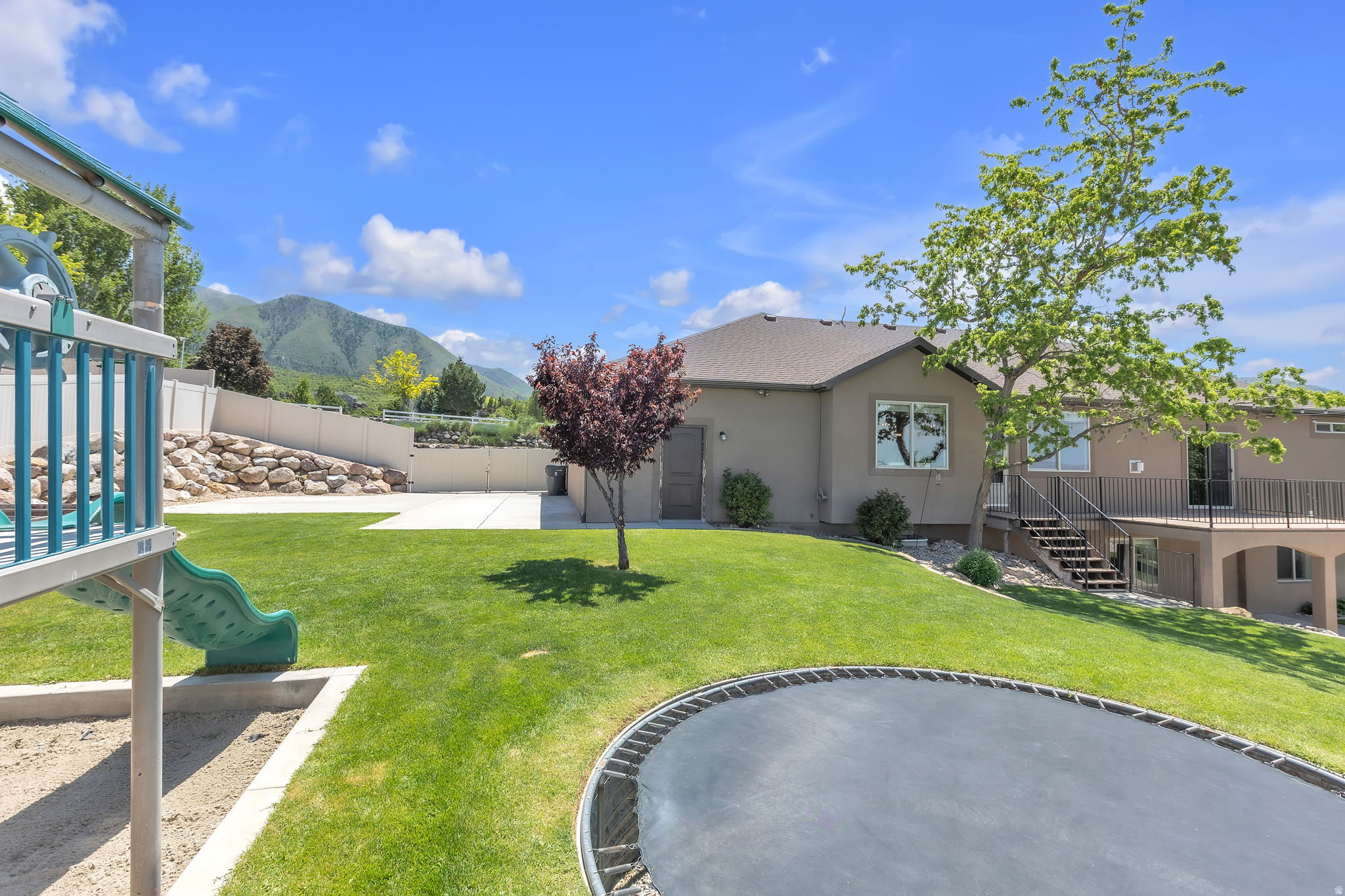 CRESTVIEW ESTATES - Residential