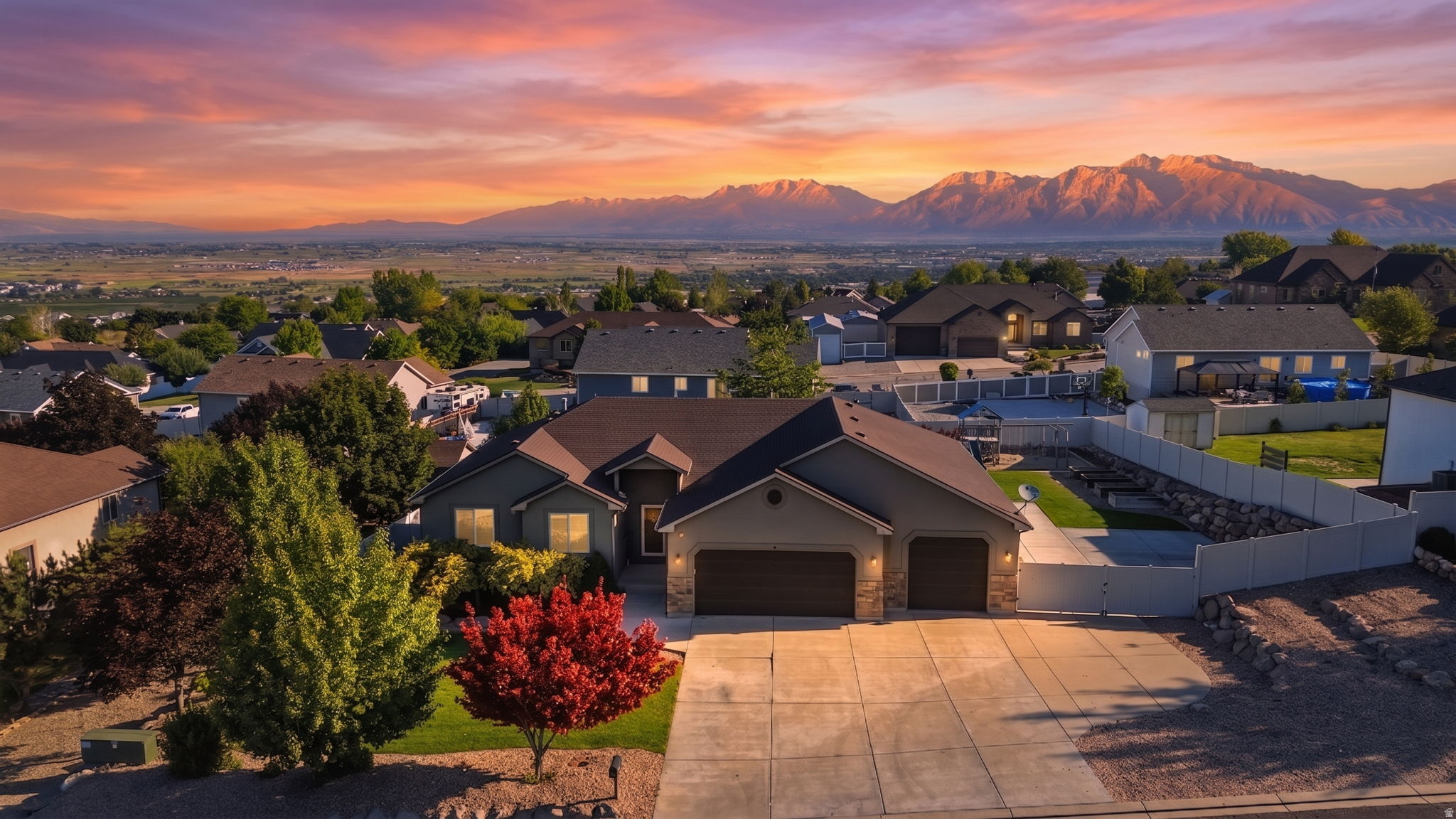 CRESTVIEW ESTATES - Residential