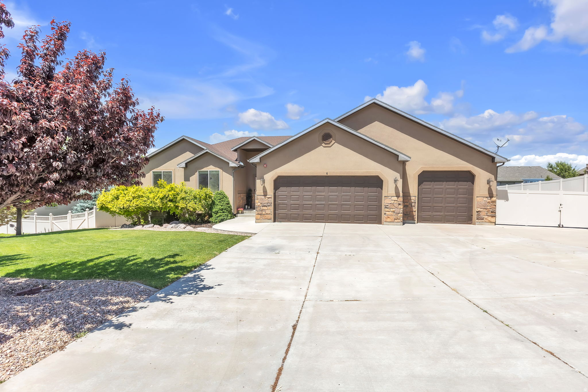 CRESTVIEW ESTATES - Residential