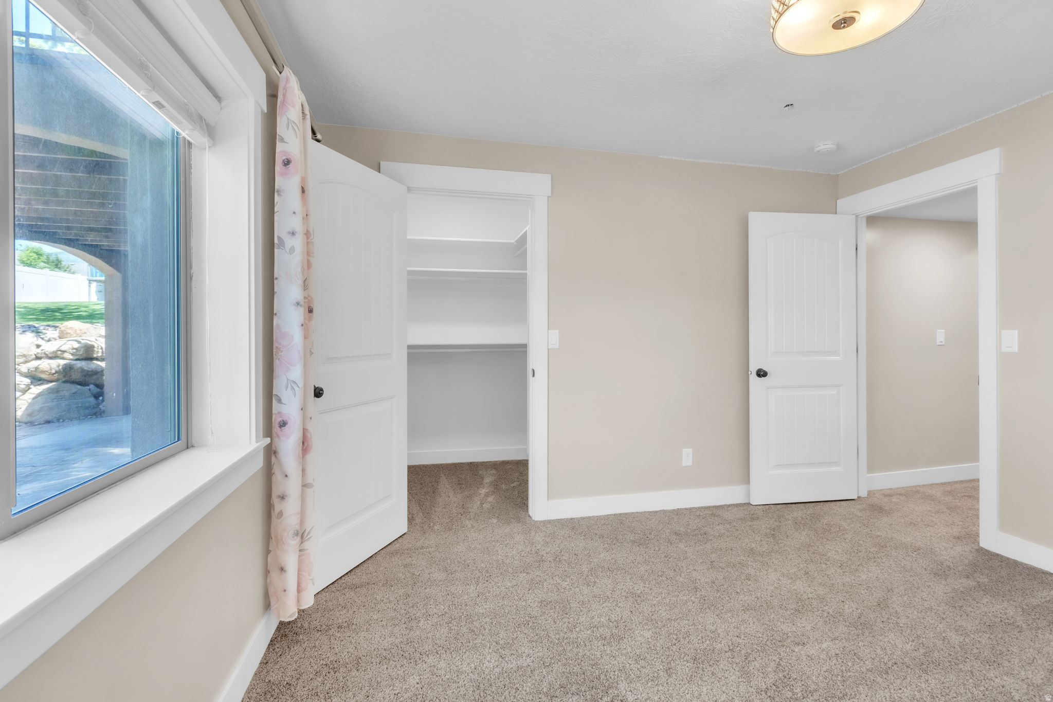 CRESTVIEW ESTATES - Residential