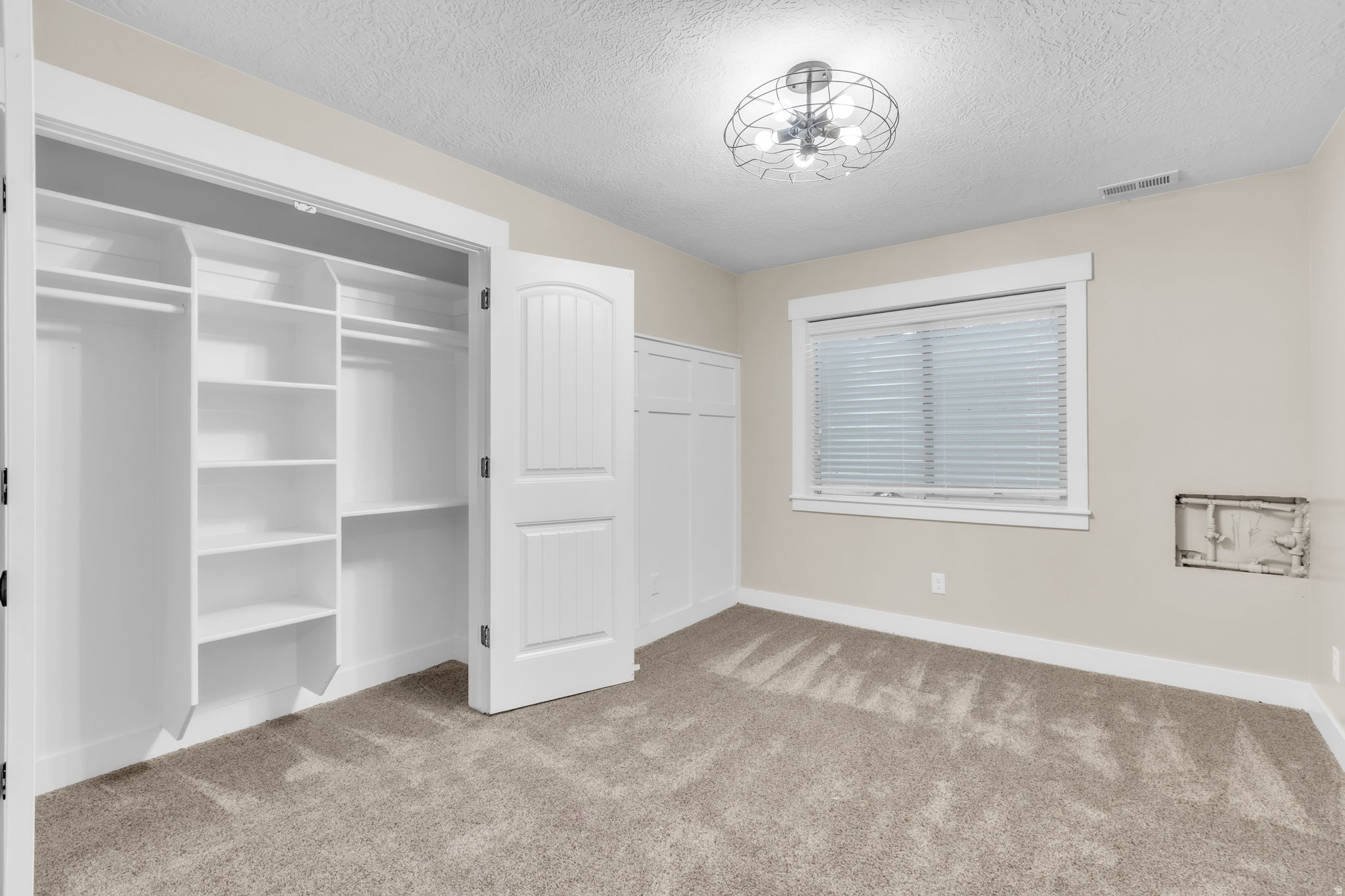 CRESTVIEW ESTATES - Residential