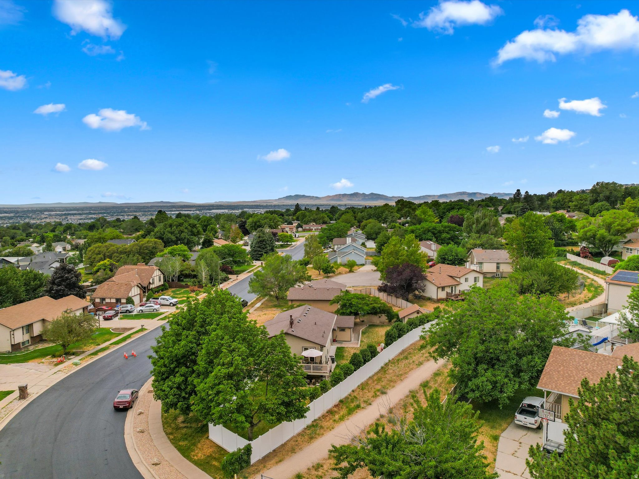 CAMARREN COVE - Residential