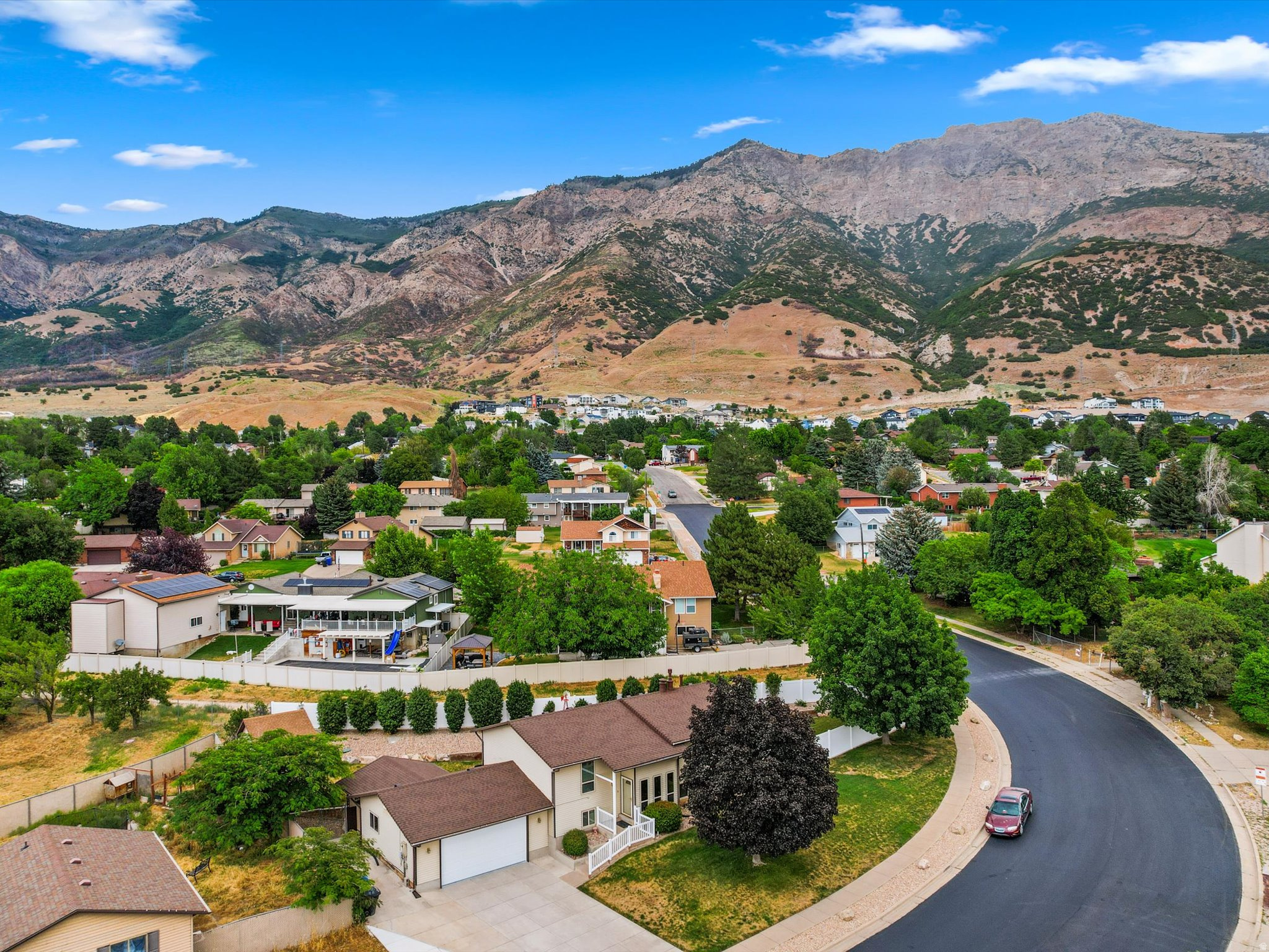 CAMARREN COVE - Residential