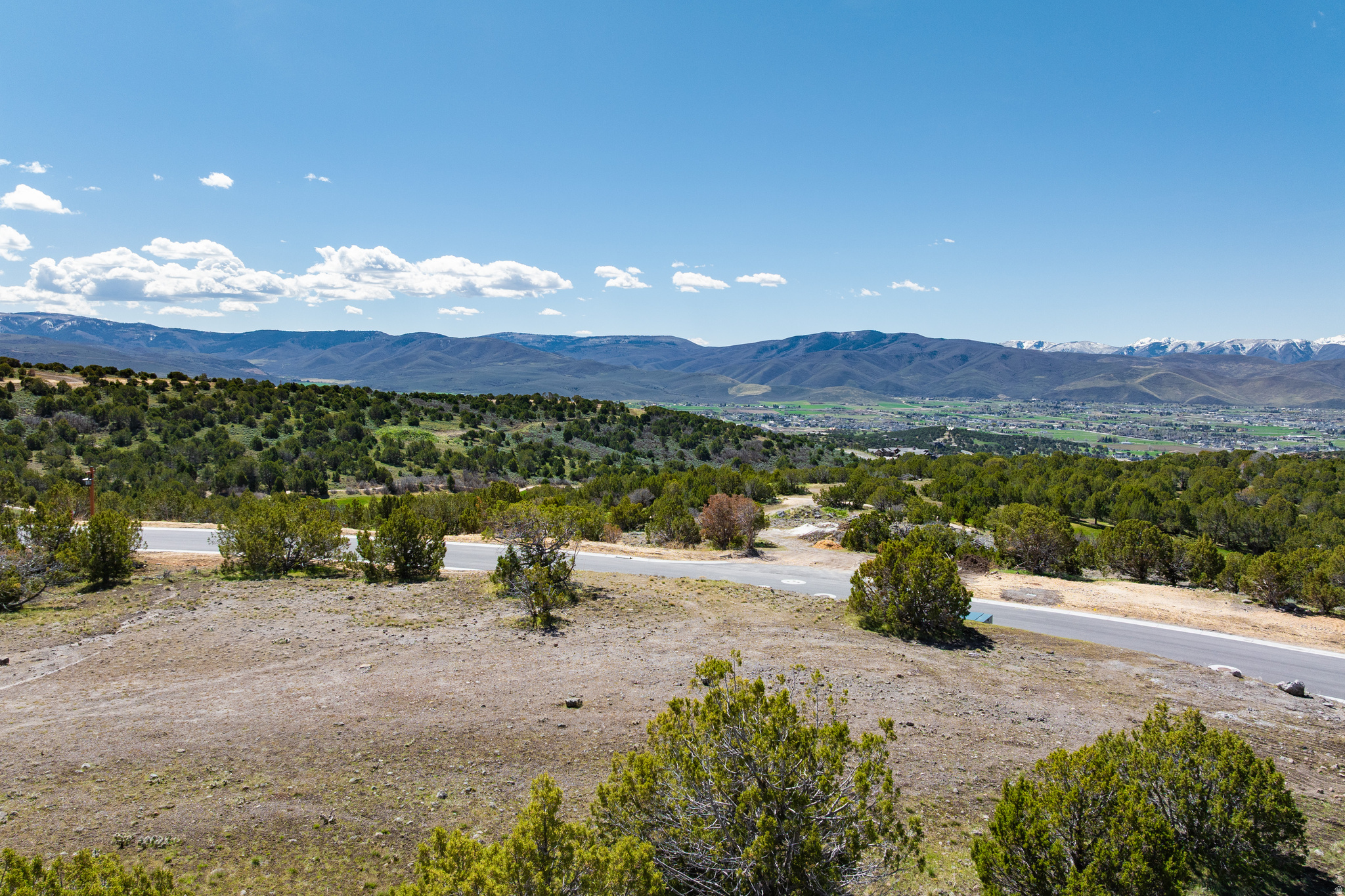 RED LEDGES - Land