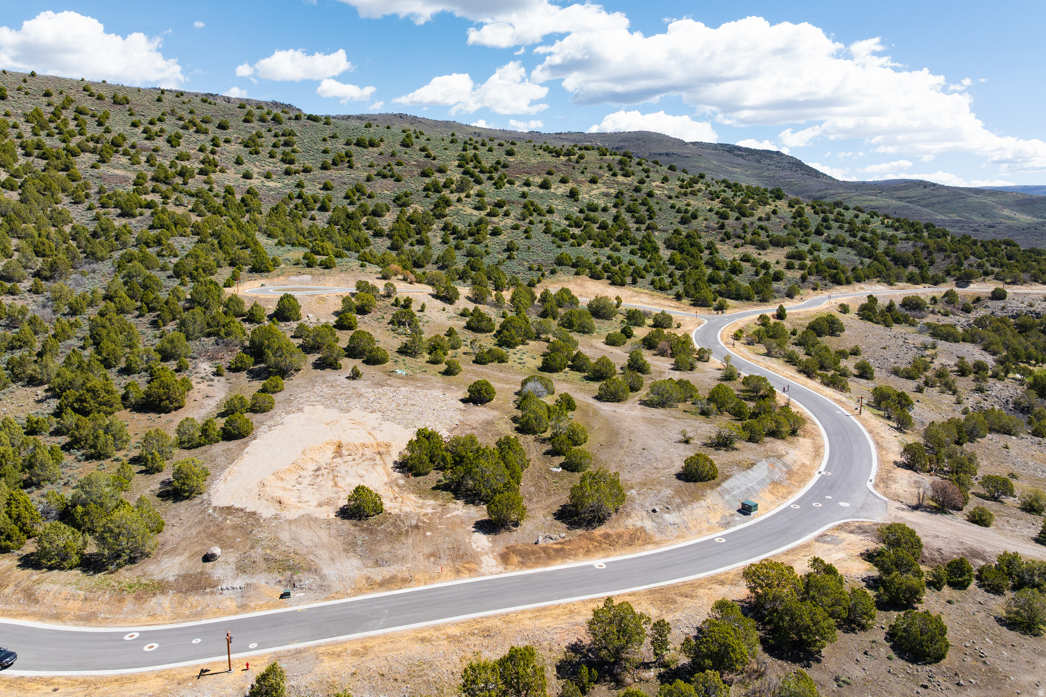 RED LEDGES - Land