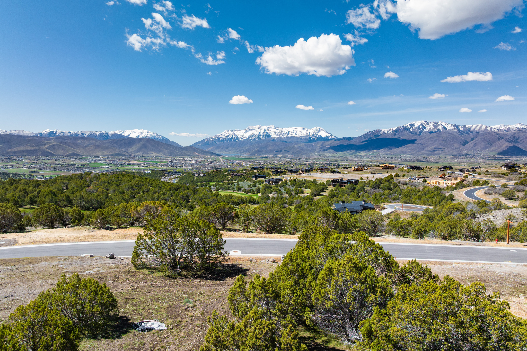 RED LEDGES - Land