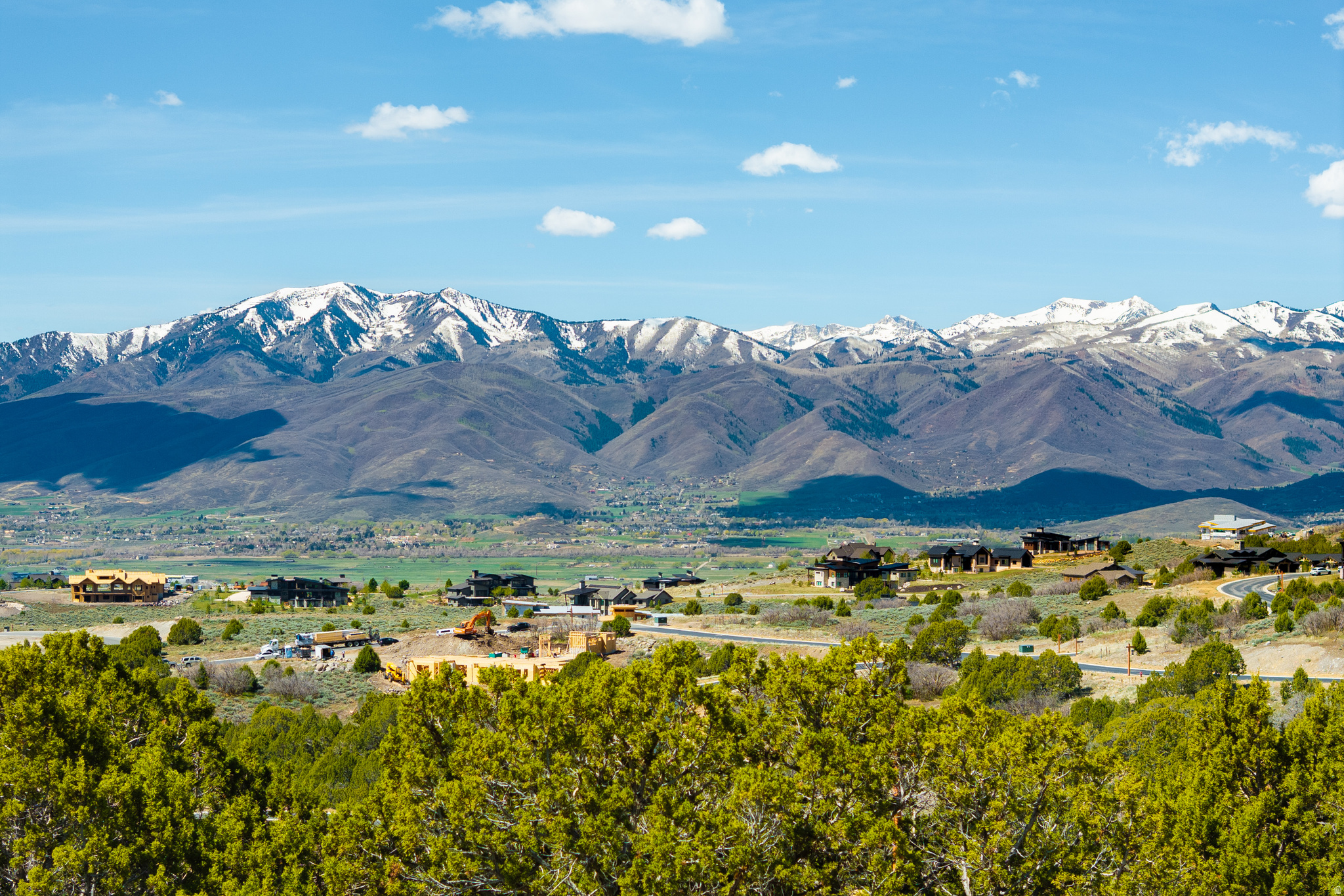 RED LEDGES - Land