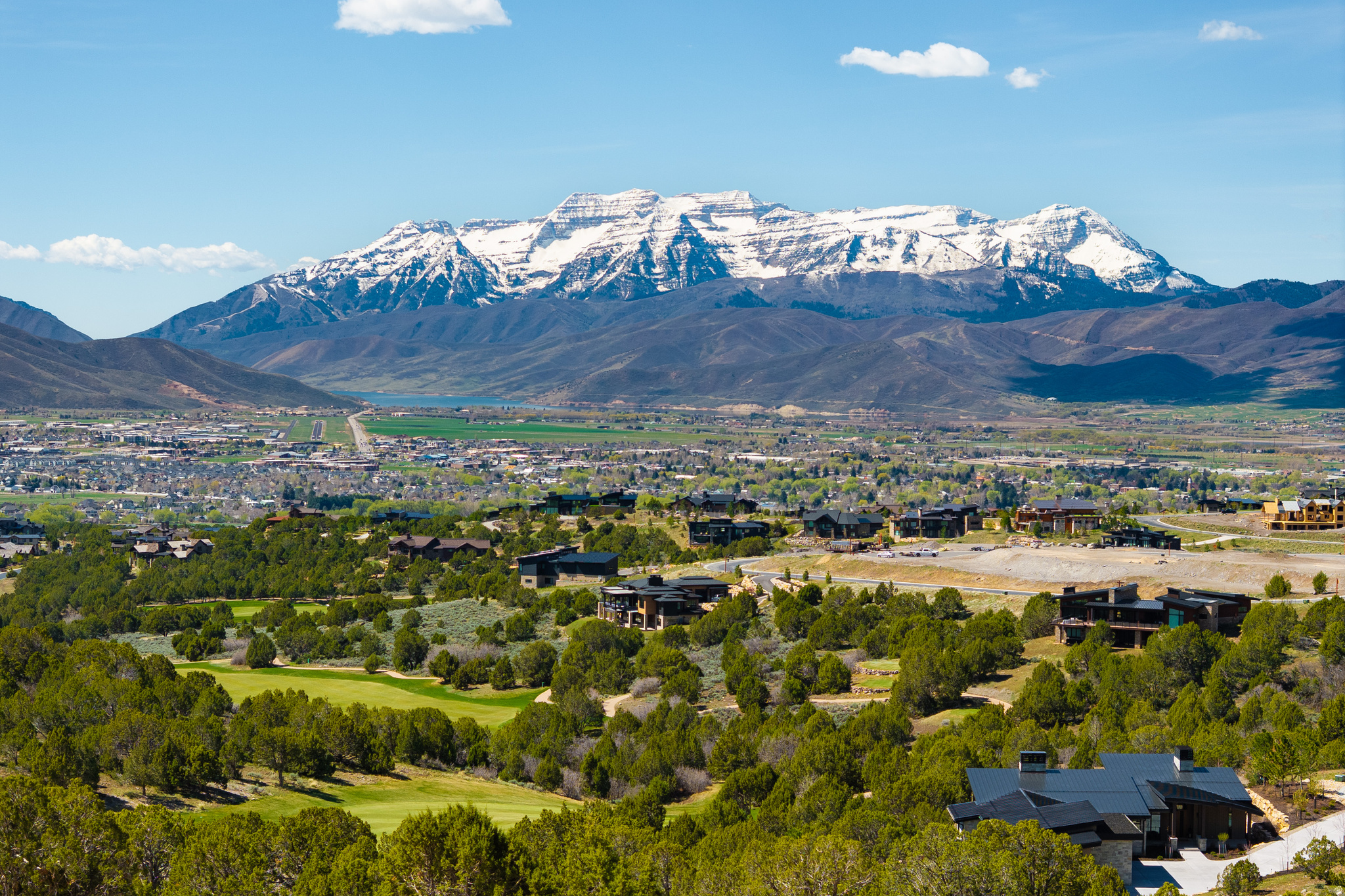RED LEDGES - Land