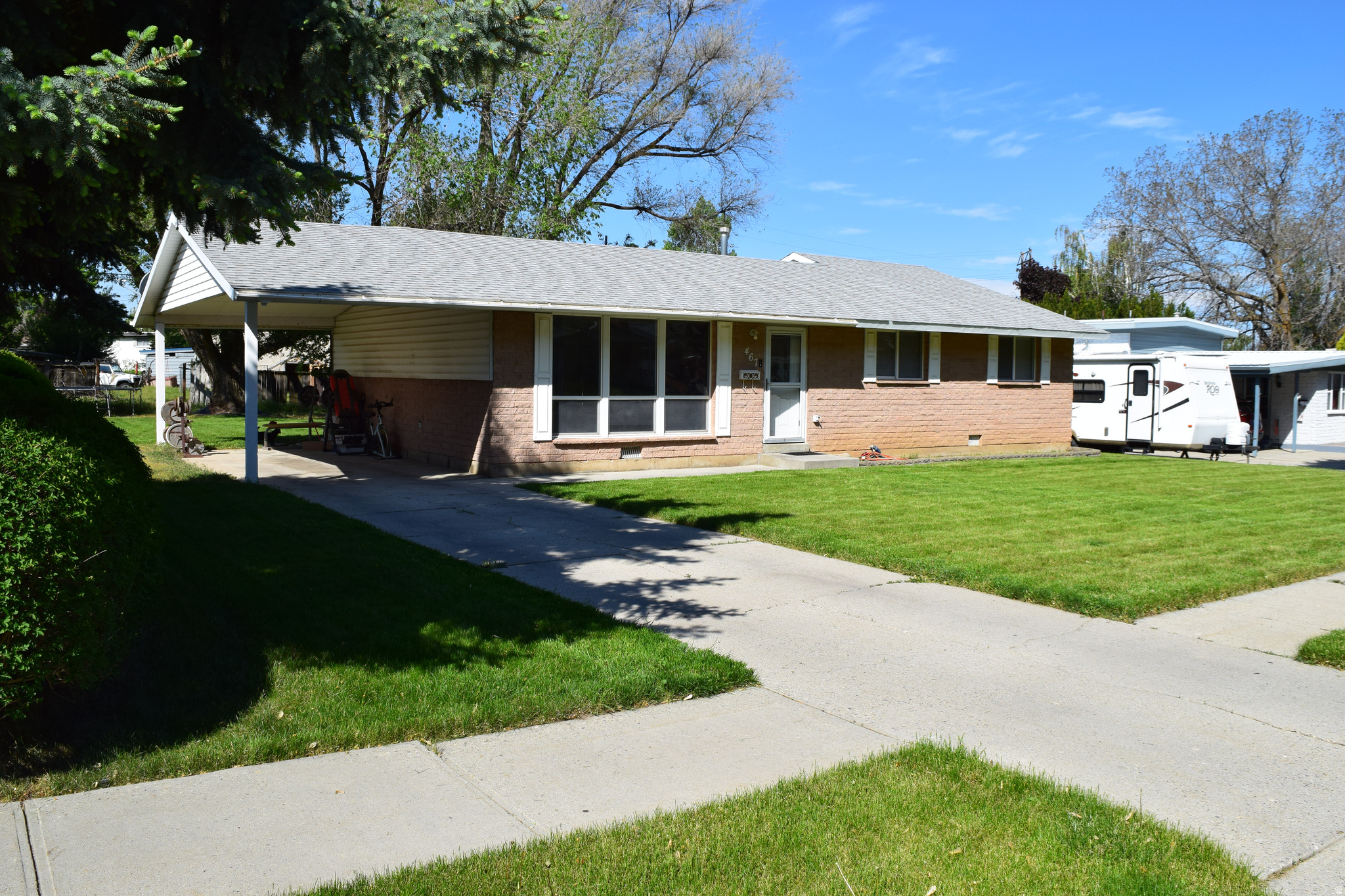 Charming single level home in a great neighborhood. Nice finishes and granite countertops. Private shaded yard perfect for summers.  Detached storage shed included. Open floor plan. This three bedroom single level home won't last long.