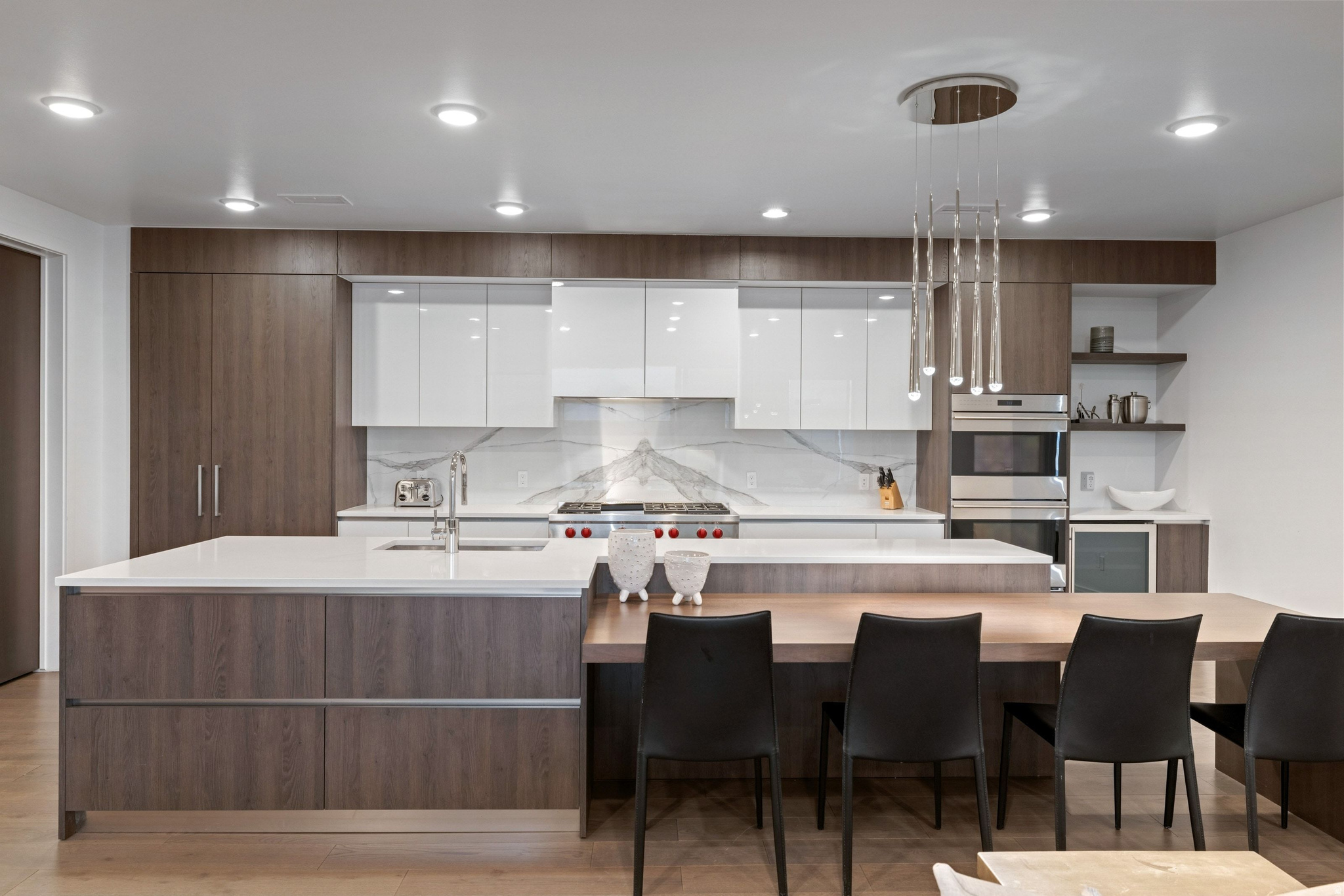 APEX RESIDENCECS - Residential