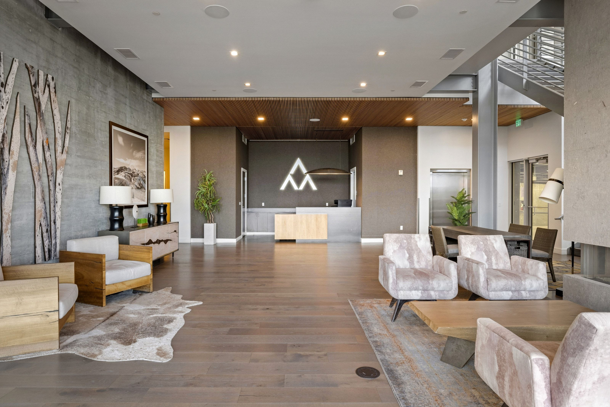 APEX RESIDENCECS - Residential