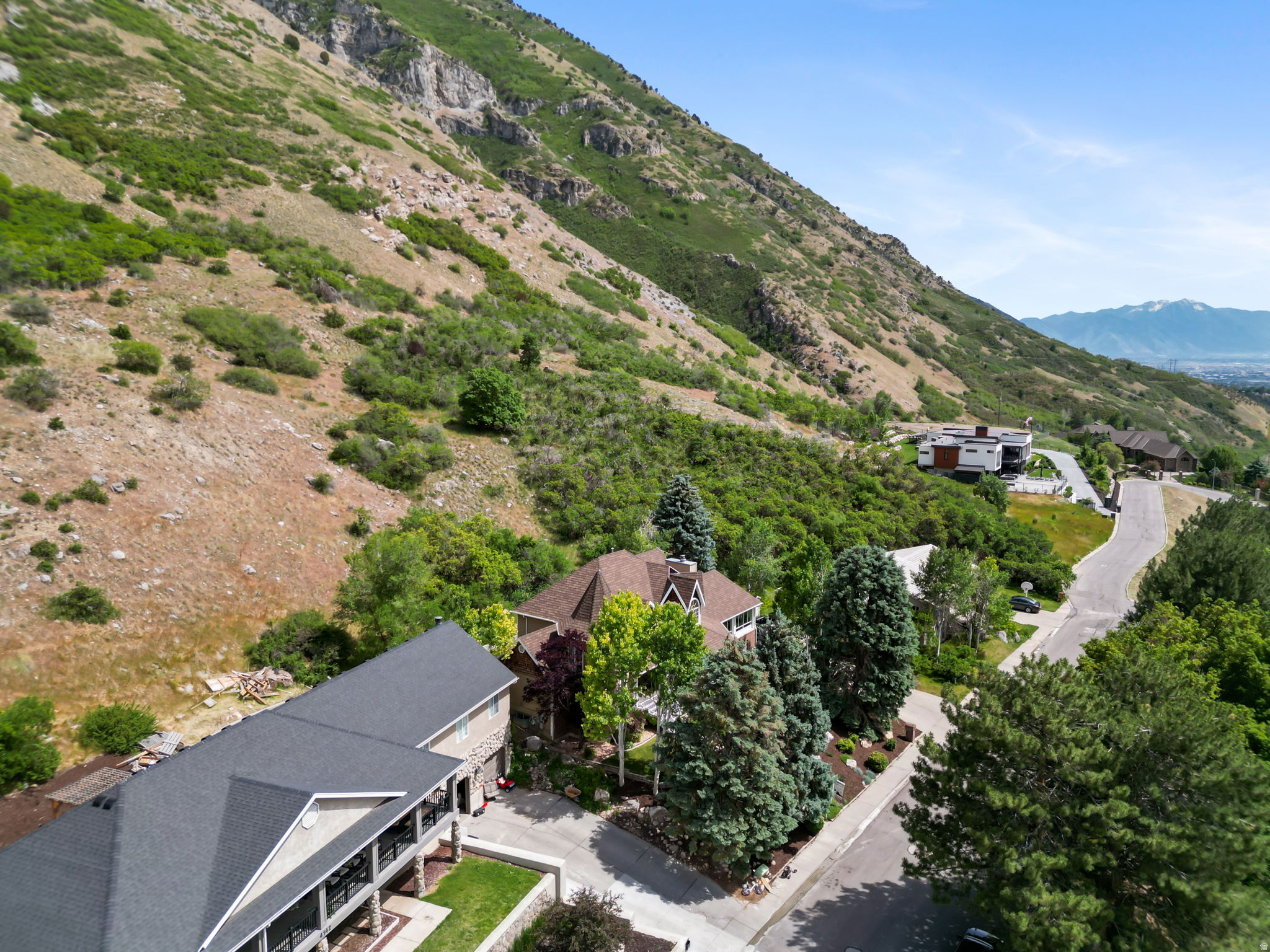 SHERWOOD HILLS - Residential