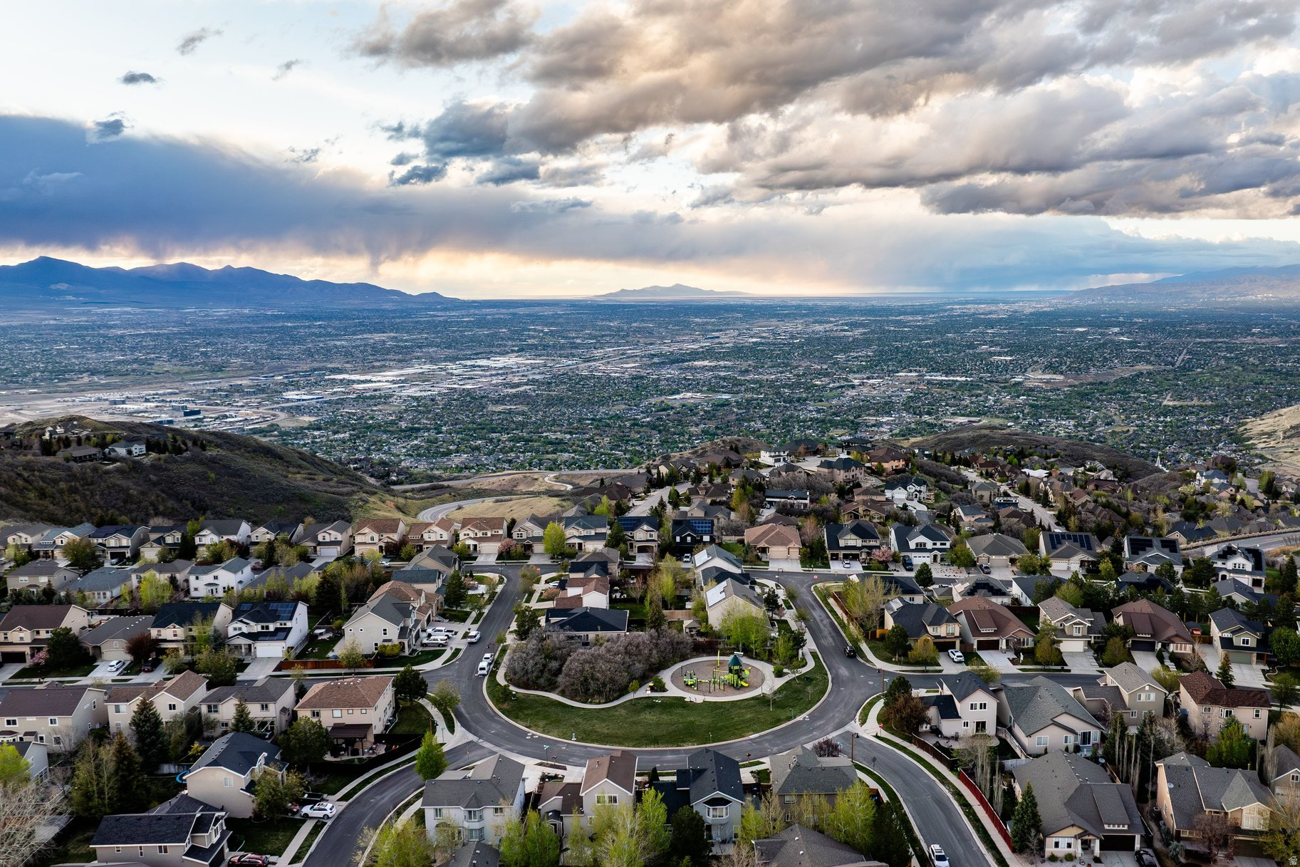 EAGLE CREST NO 1 AT - Residential
