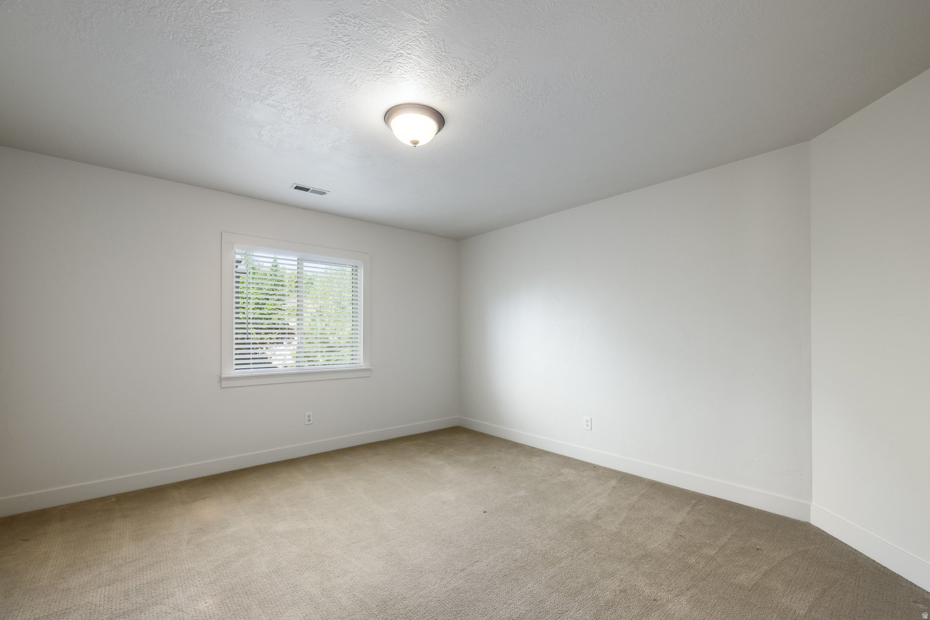 EAGLE CREST NO 1 AT - Residential