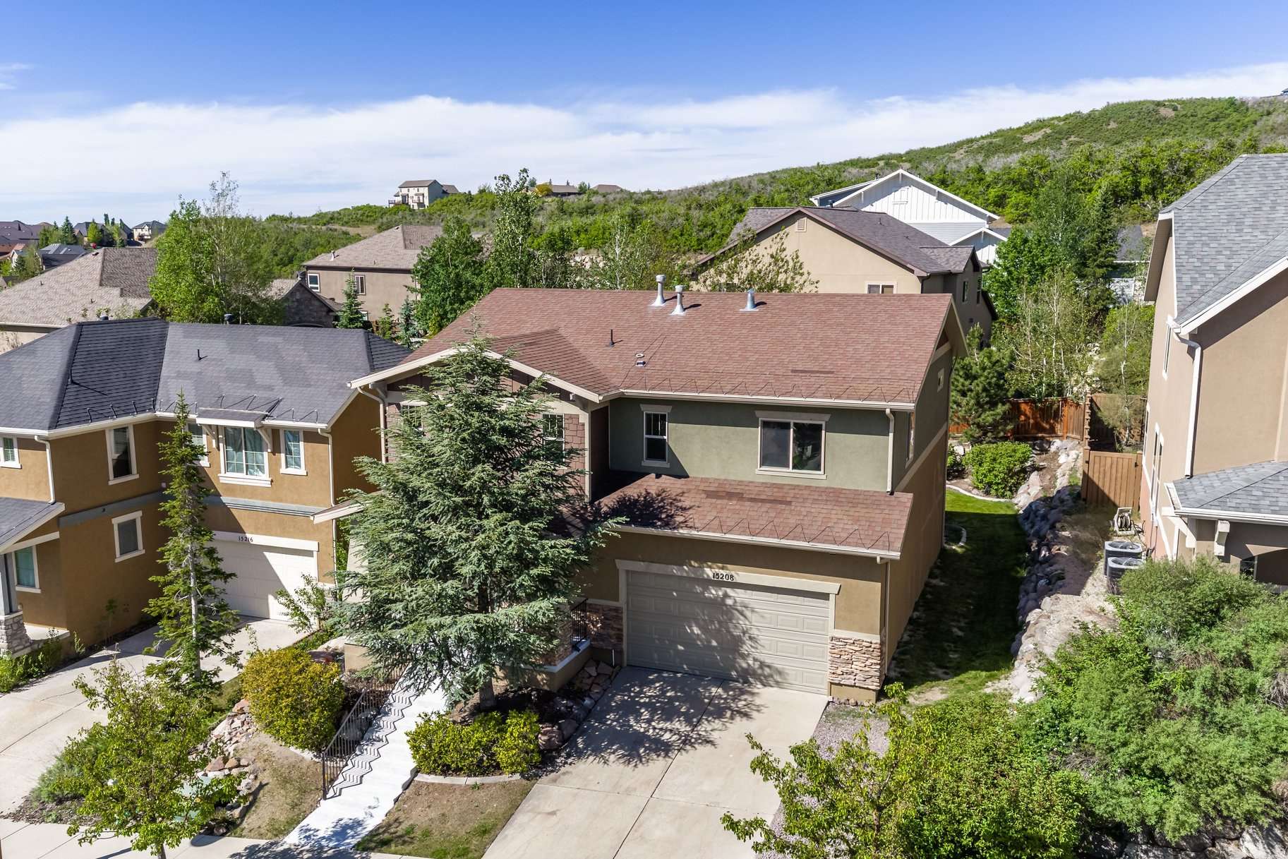 EAGLE CREST NO 1 AT - Residential