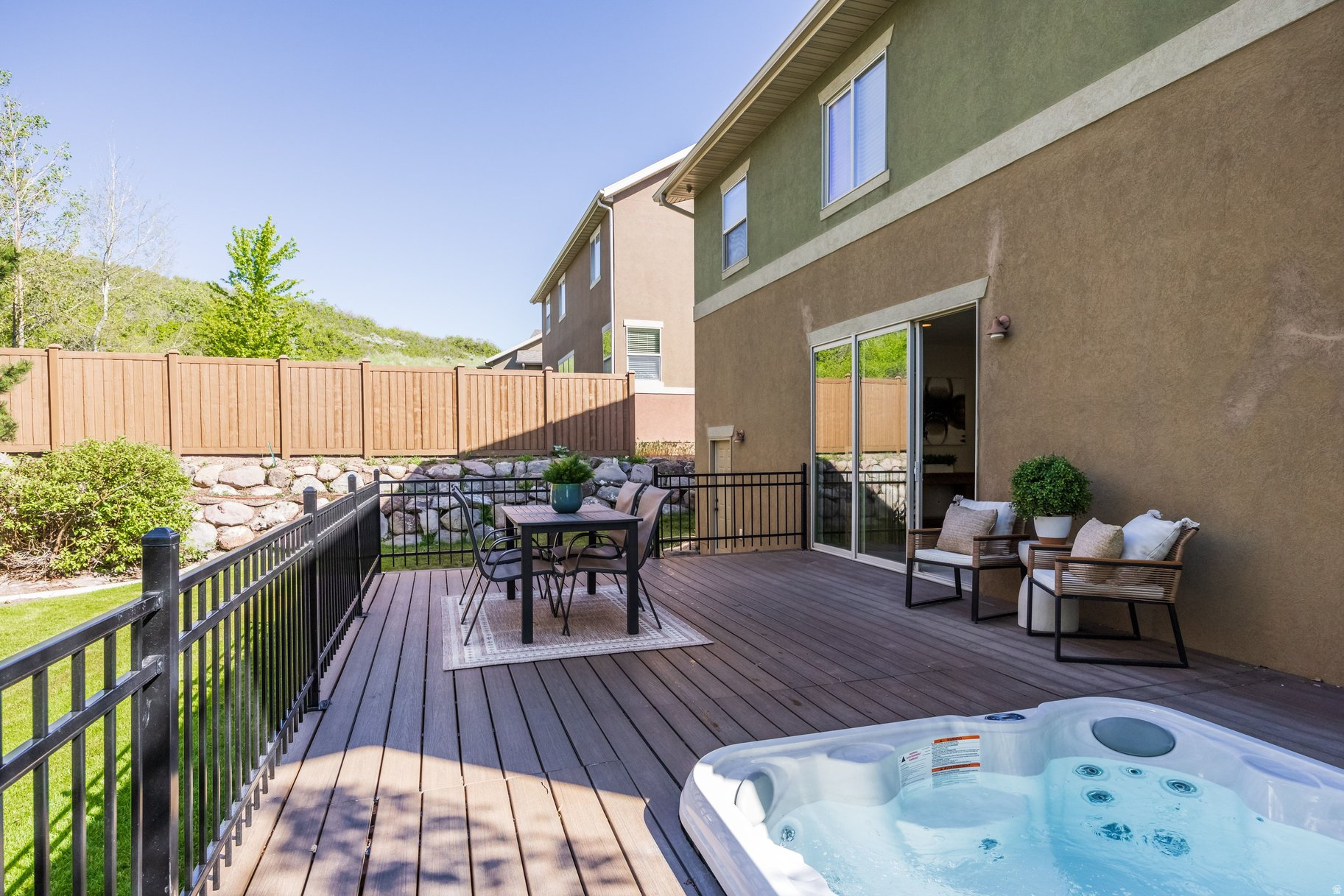 EAGLE CREST NO 1 AT - Residential