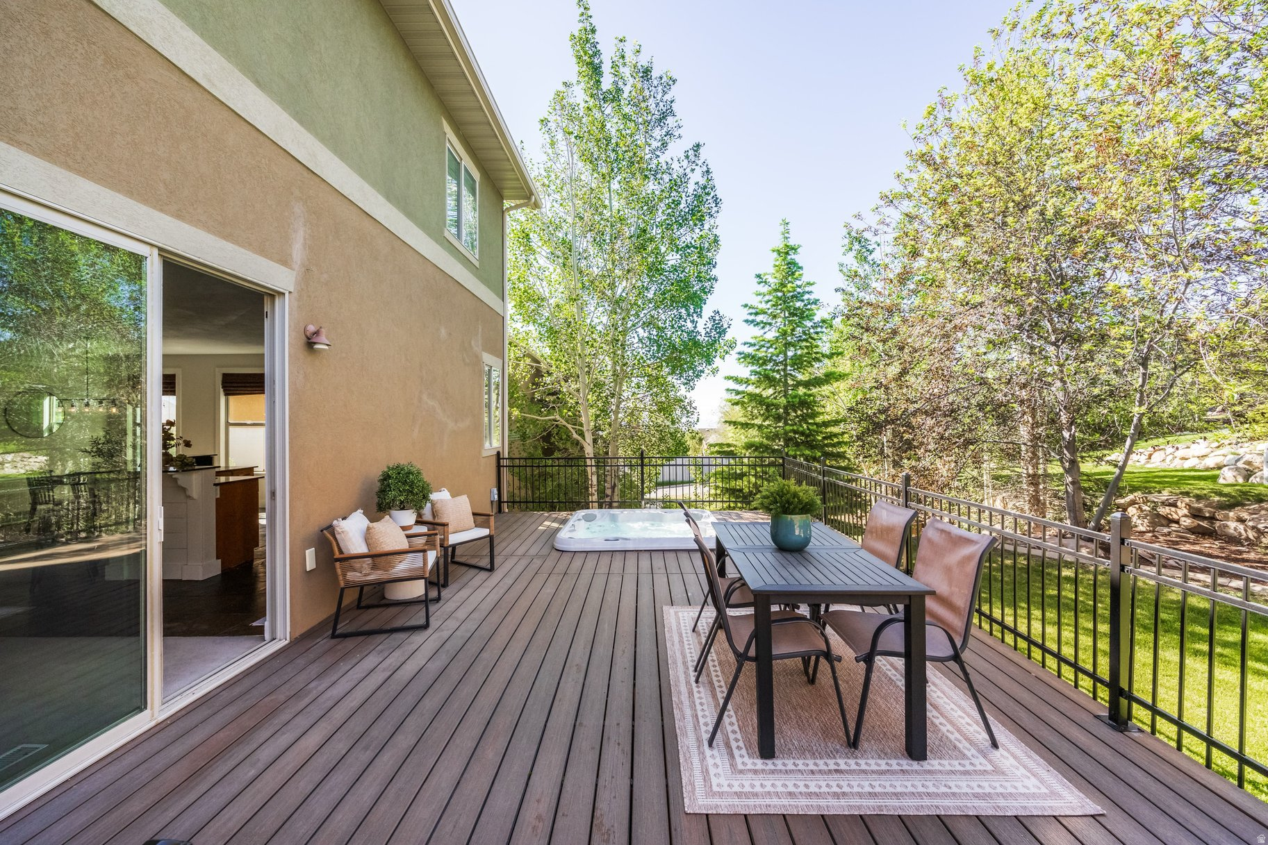 EAGLE CREST NO 1 AT - Residential