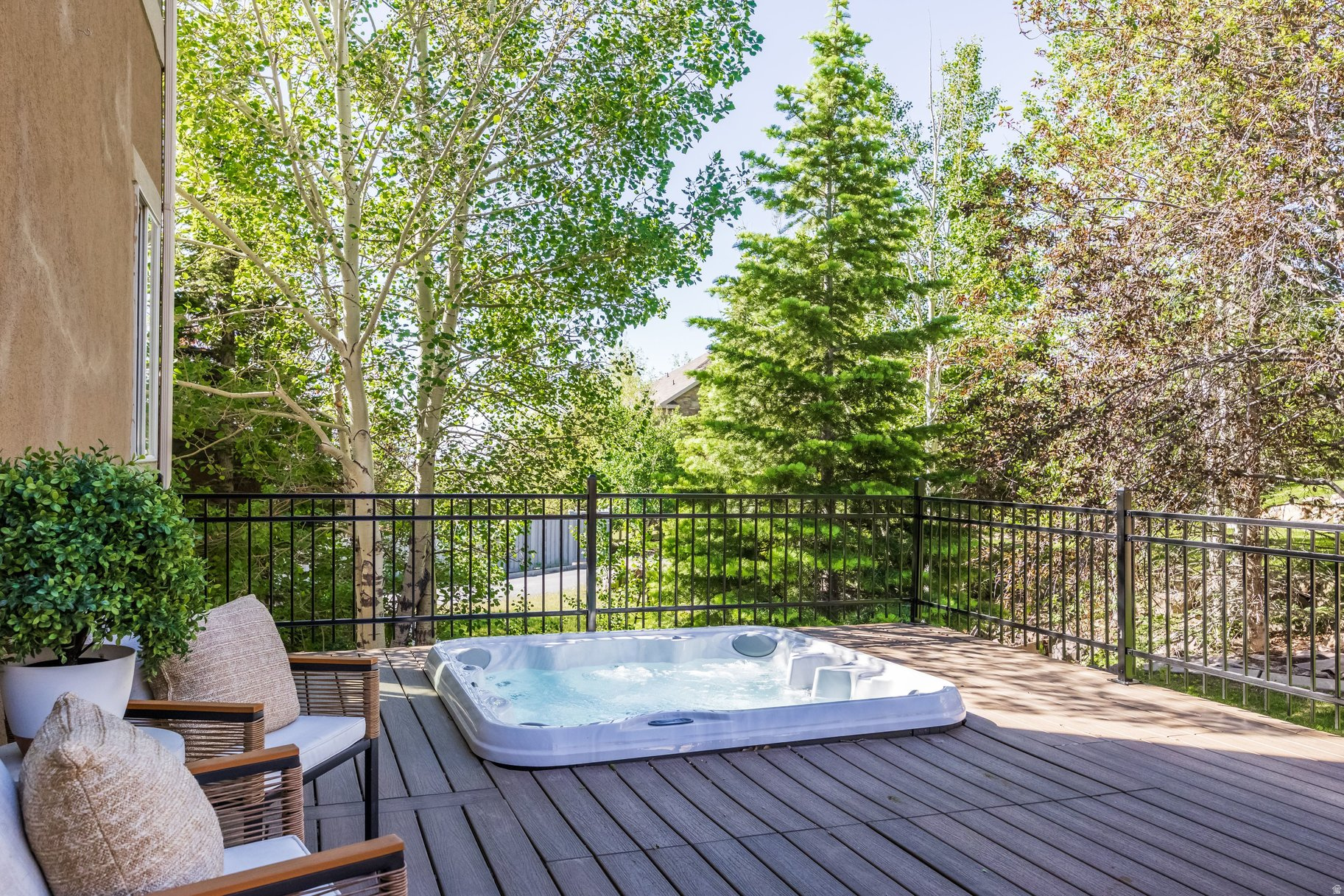 EAGLE CREST NO 1 AT - Residential