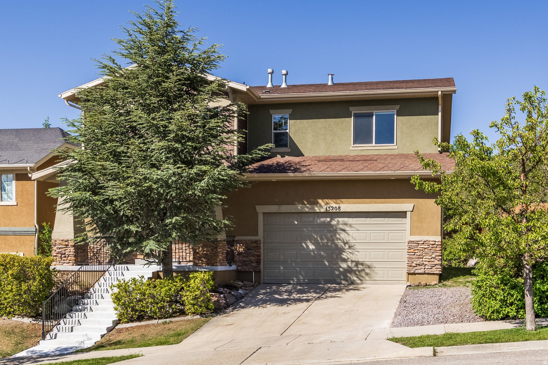 EAGLE CREST NO 1 AT - Residential