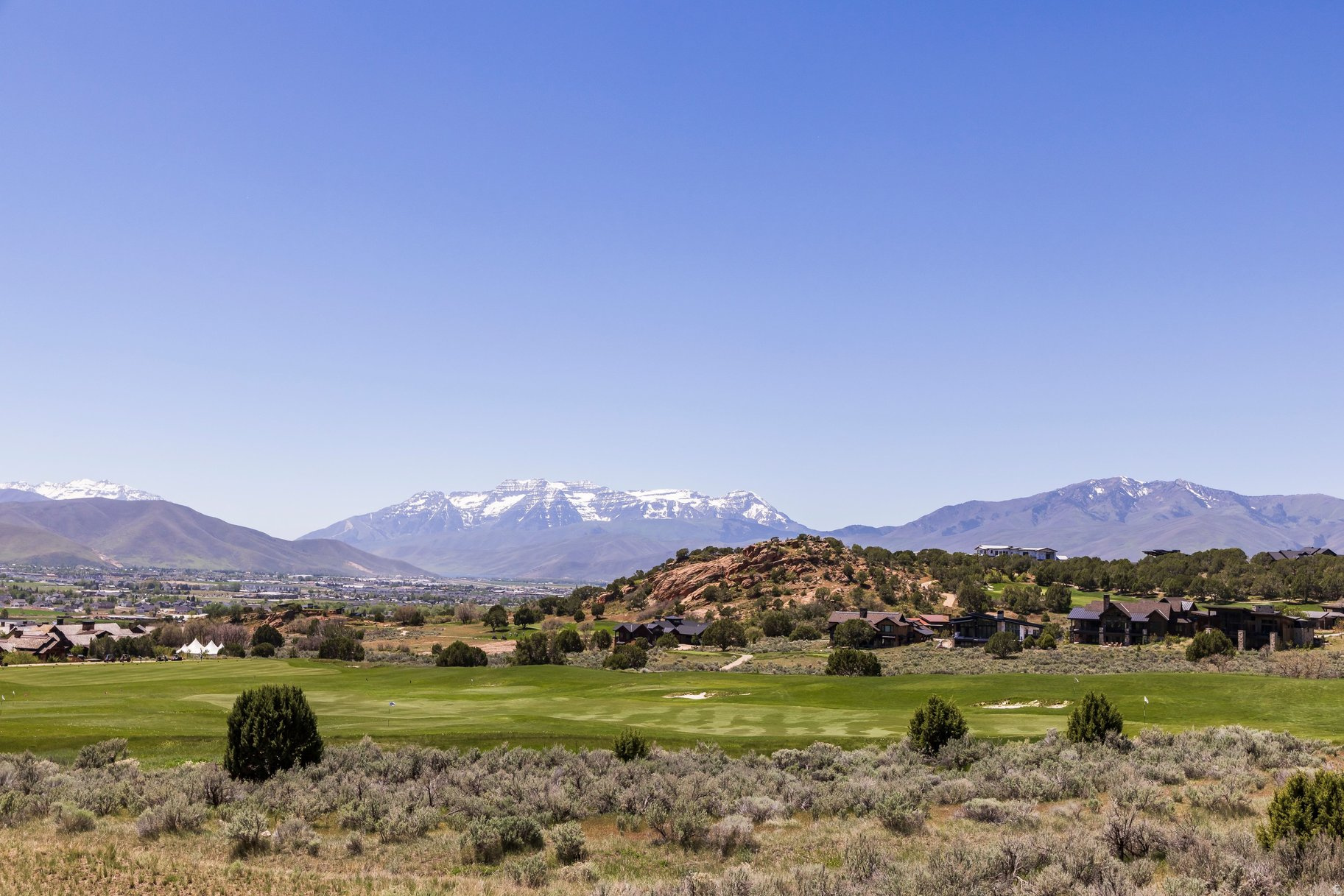 RED LEDGES - Residential