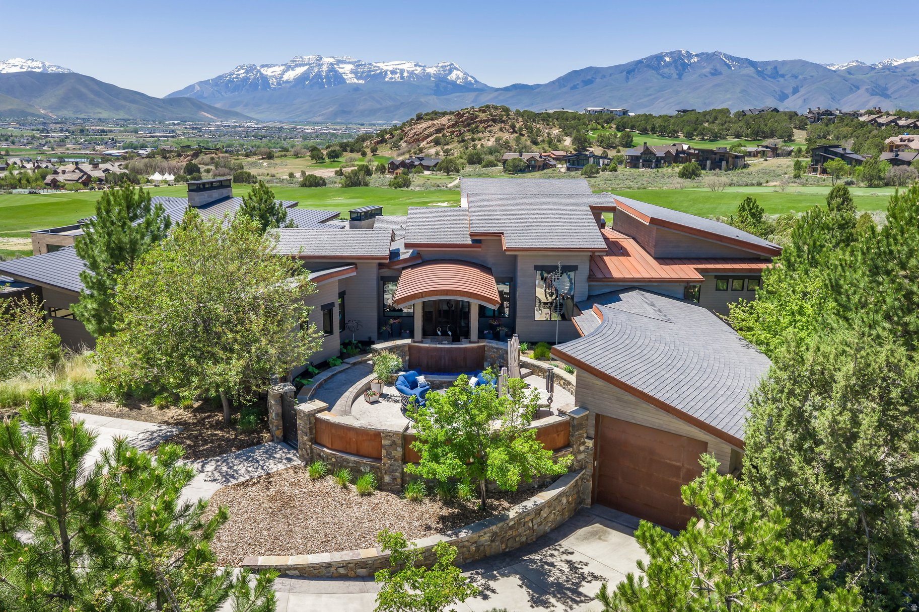 RED LEDGES - Residential