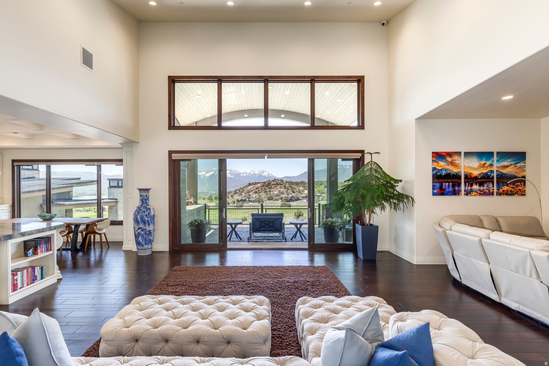 RED LEDGES - Residential