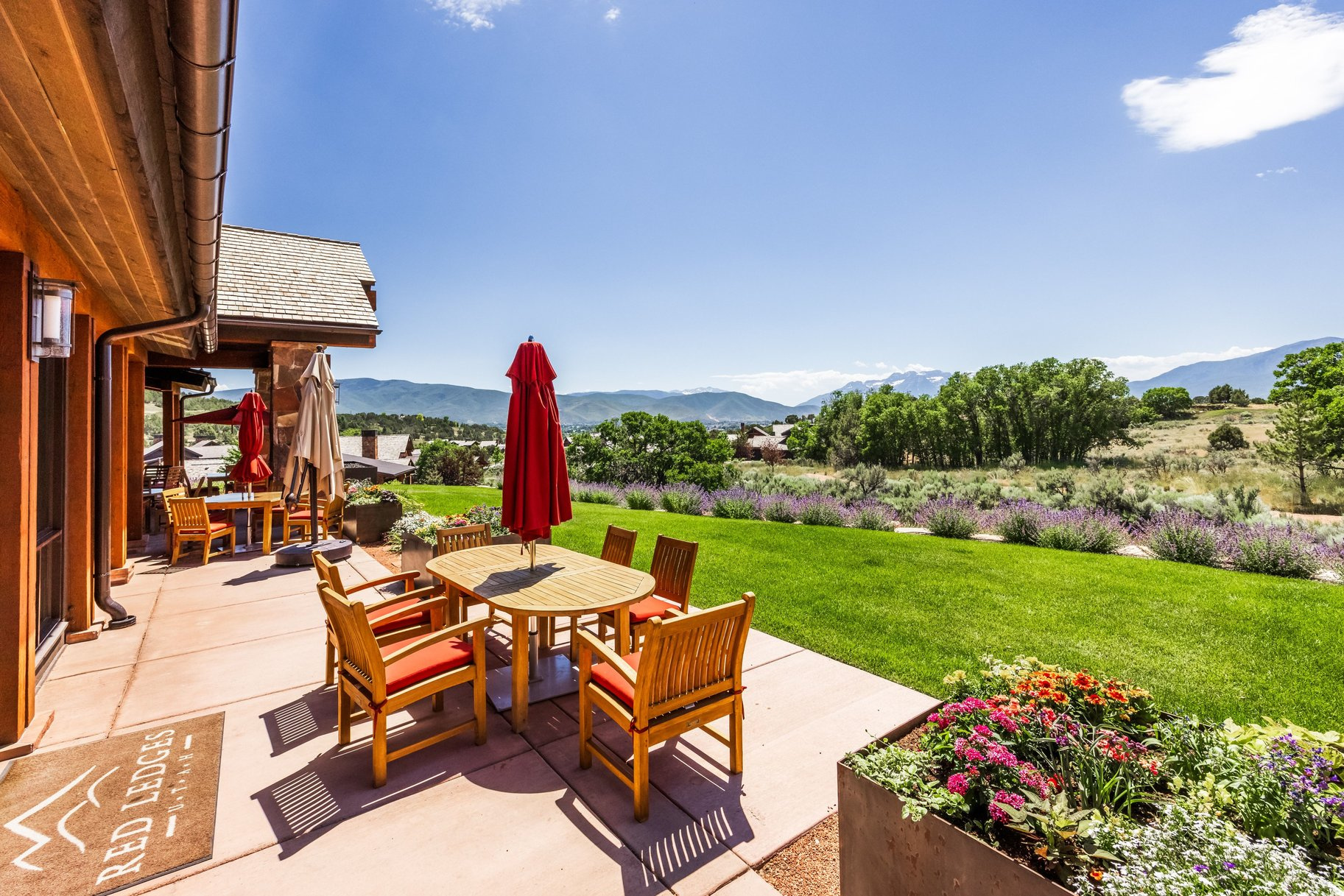 RED LEDGES - Residential