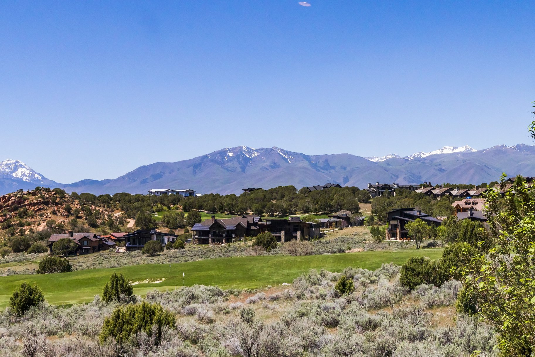 RED LEDGES - Residential