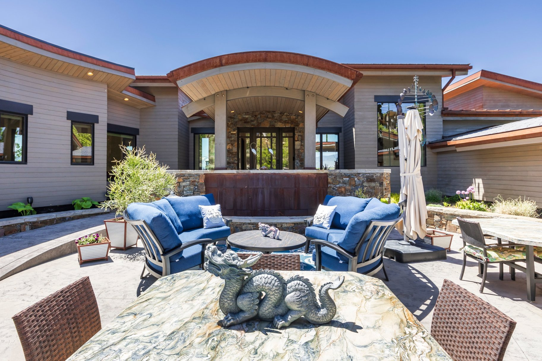 RED LEDGES - Residential