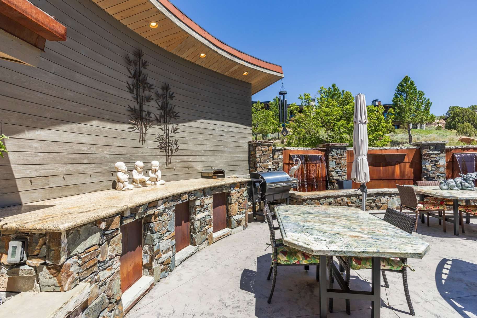 RED LEDGES - Residential