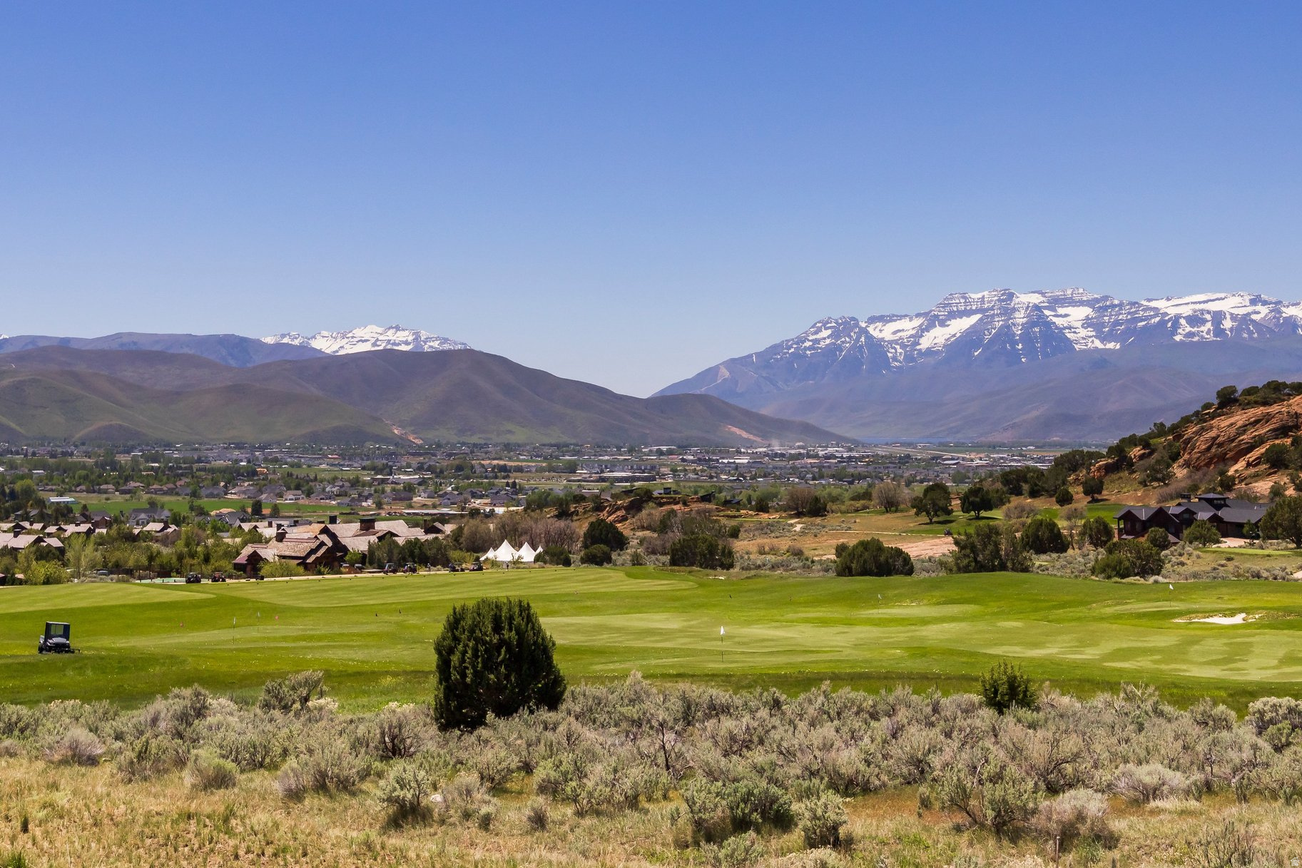 RED LEDGES - Residential