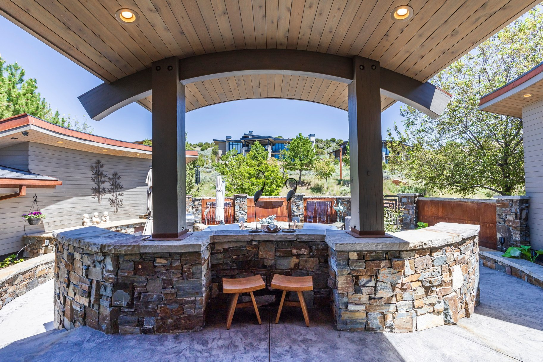 RED LEDGES - Residential
