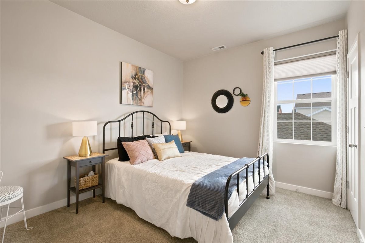DAYBREAK - Residential