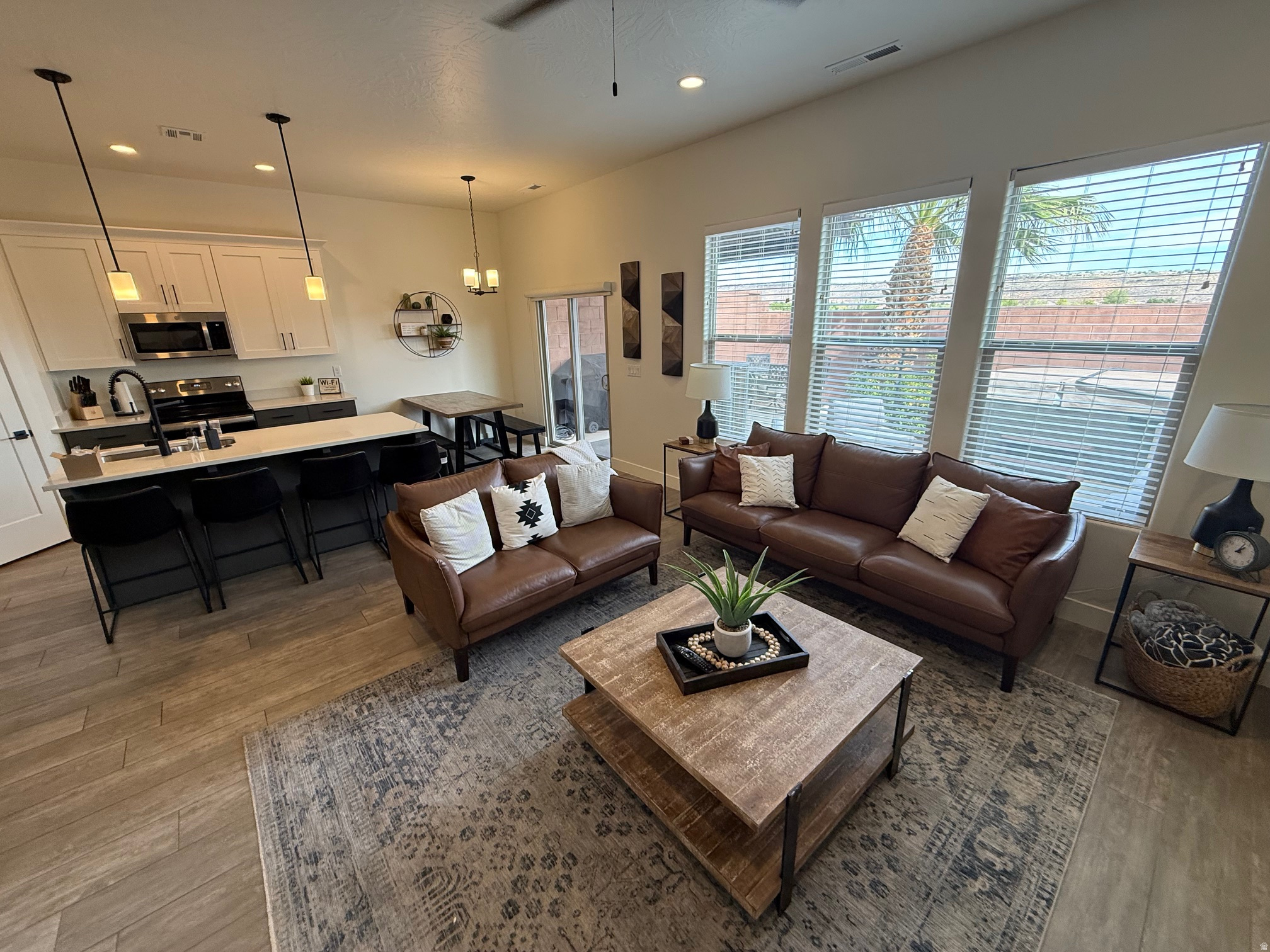 VIDA SOL VACATION TOWNHOMES - Residential