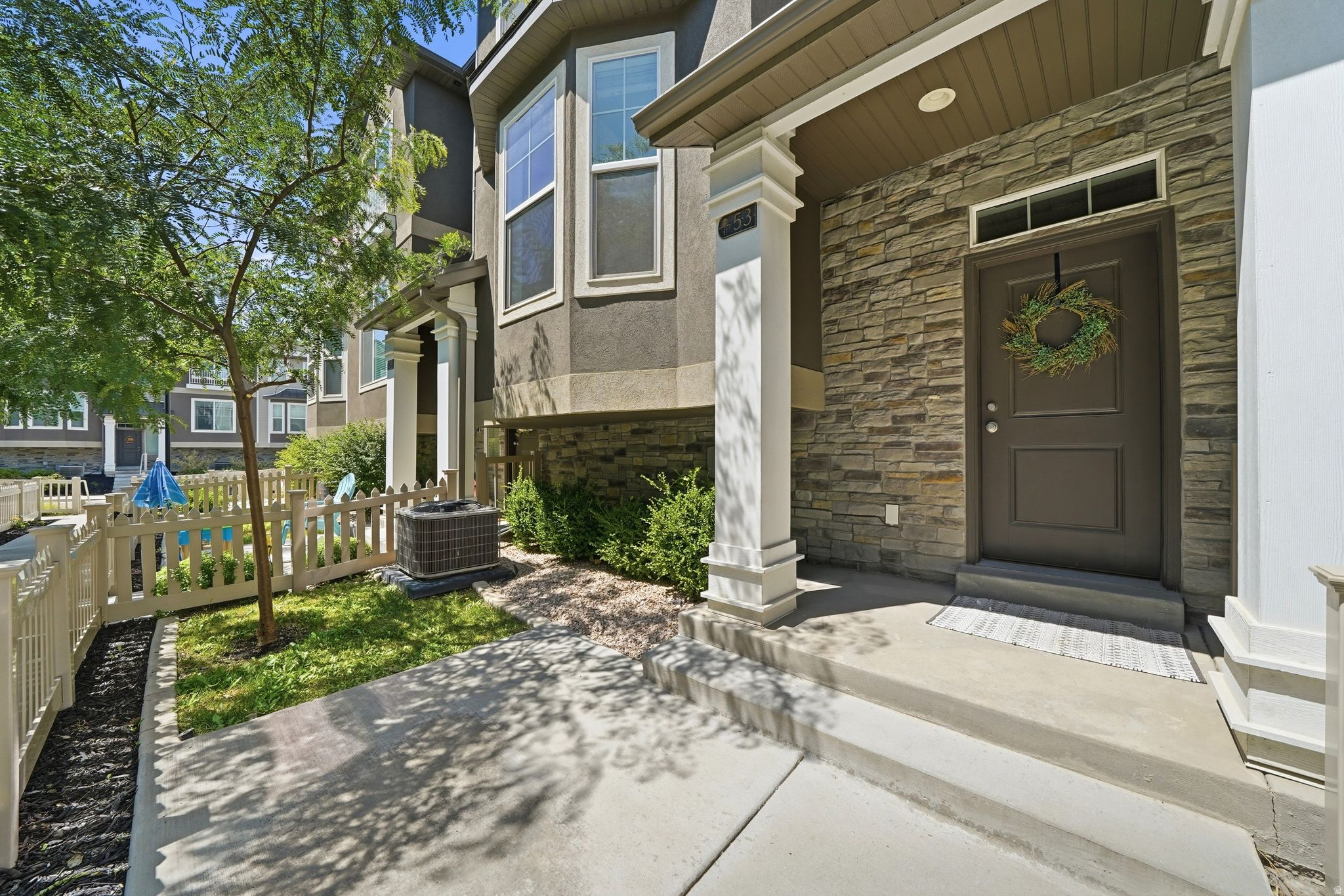 OLDE TOWNE CENTRE SU - Residential