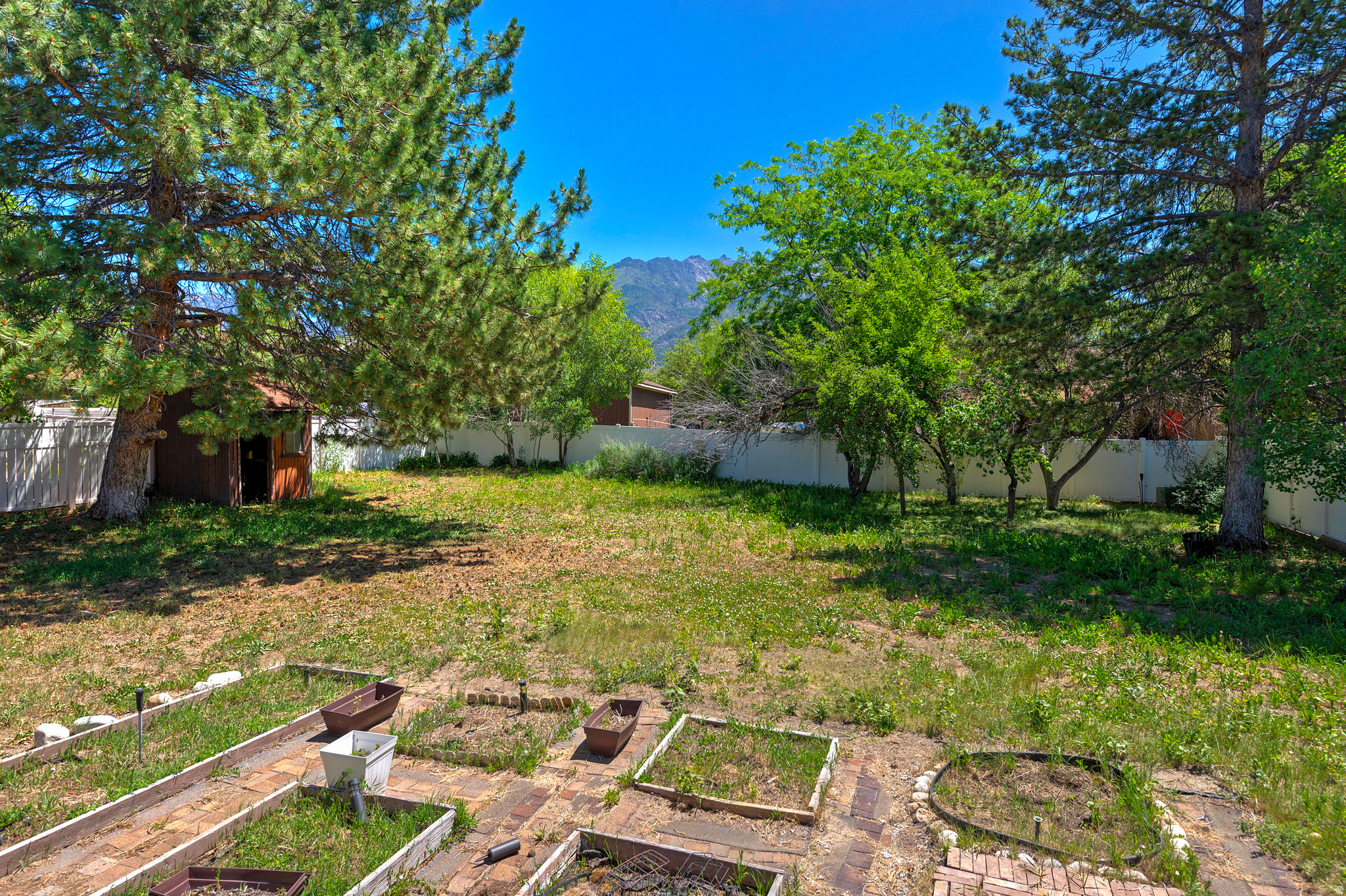 SAGE CREST - Residential