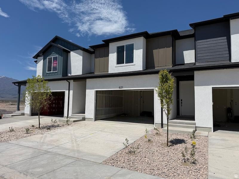 TOWNS AT BRYLEE FARMS - Residential