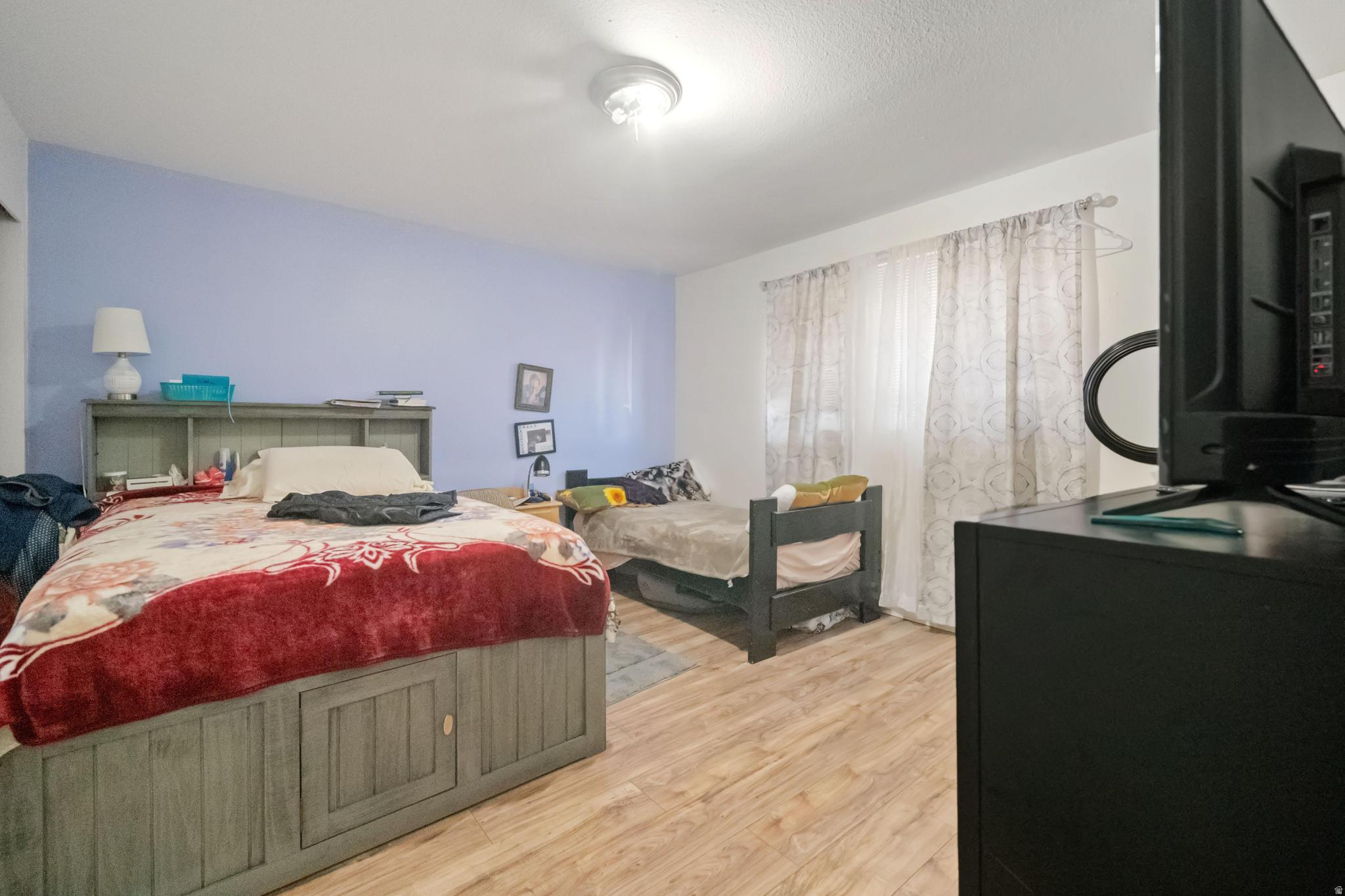 CROWN SUB. - Residential
