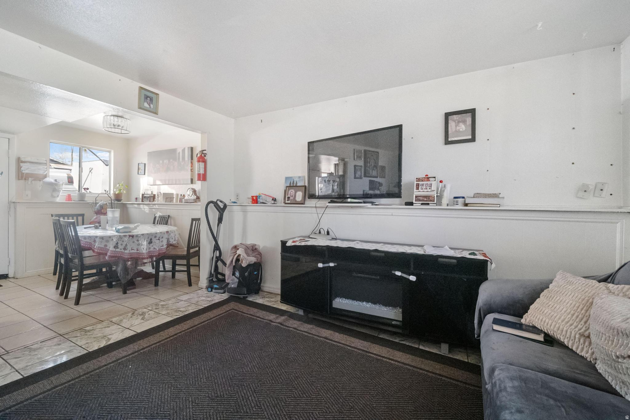 CROWN SUB. - Residential