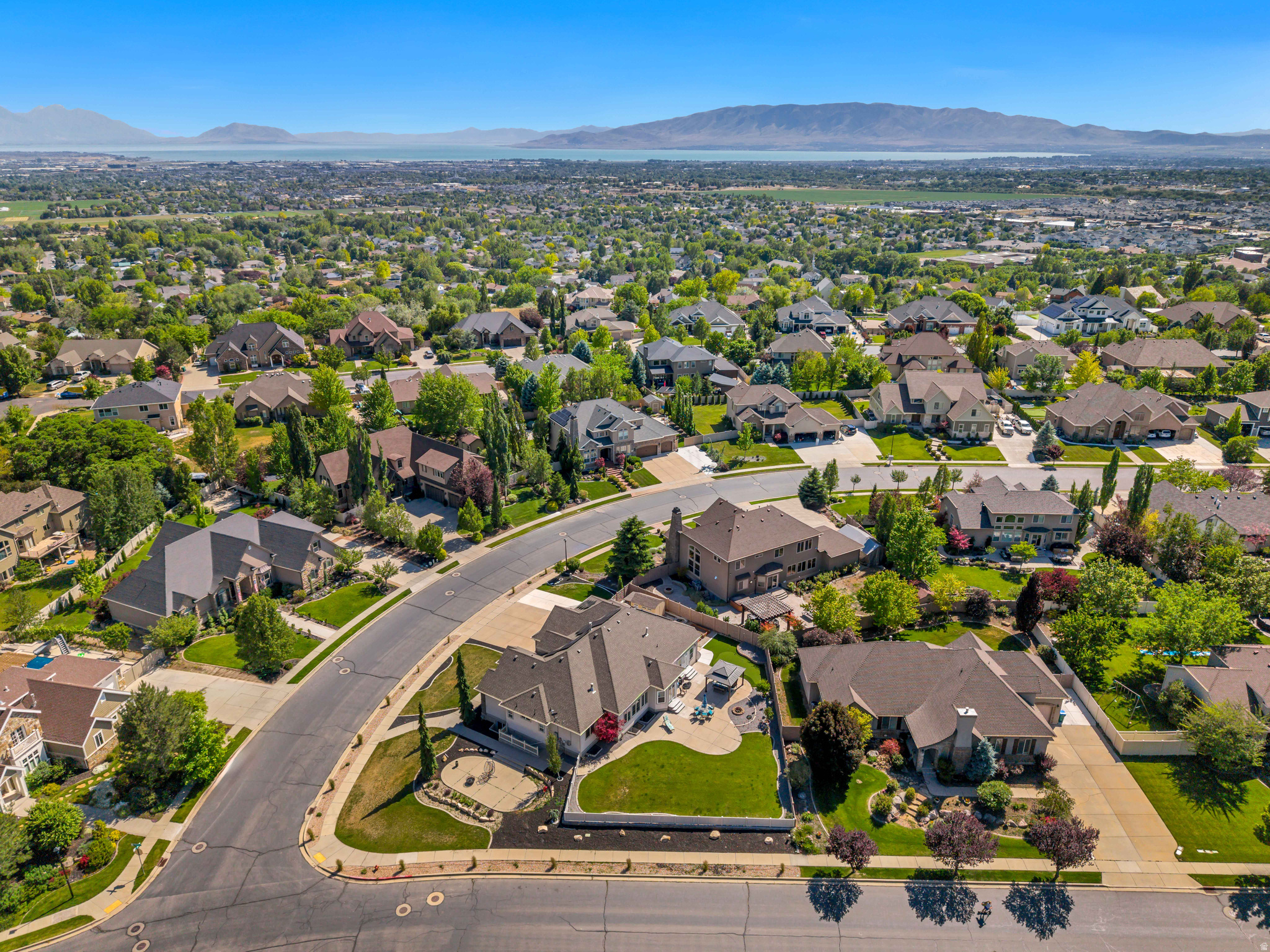 JUNIPER HEIGHTS - Residential