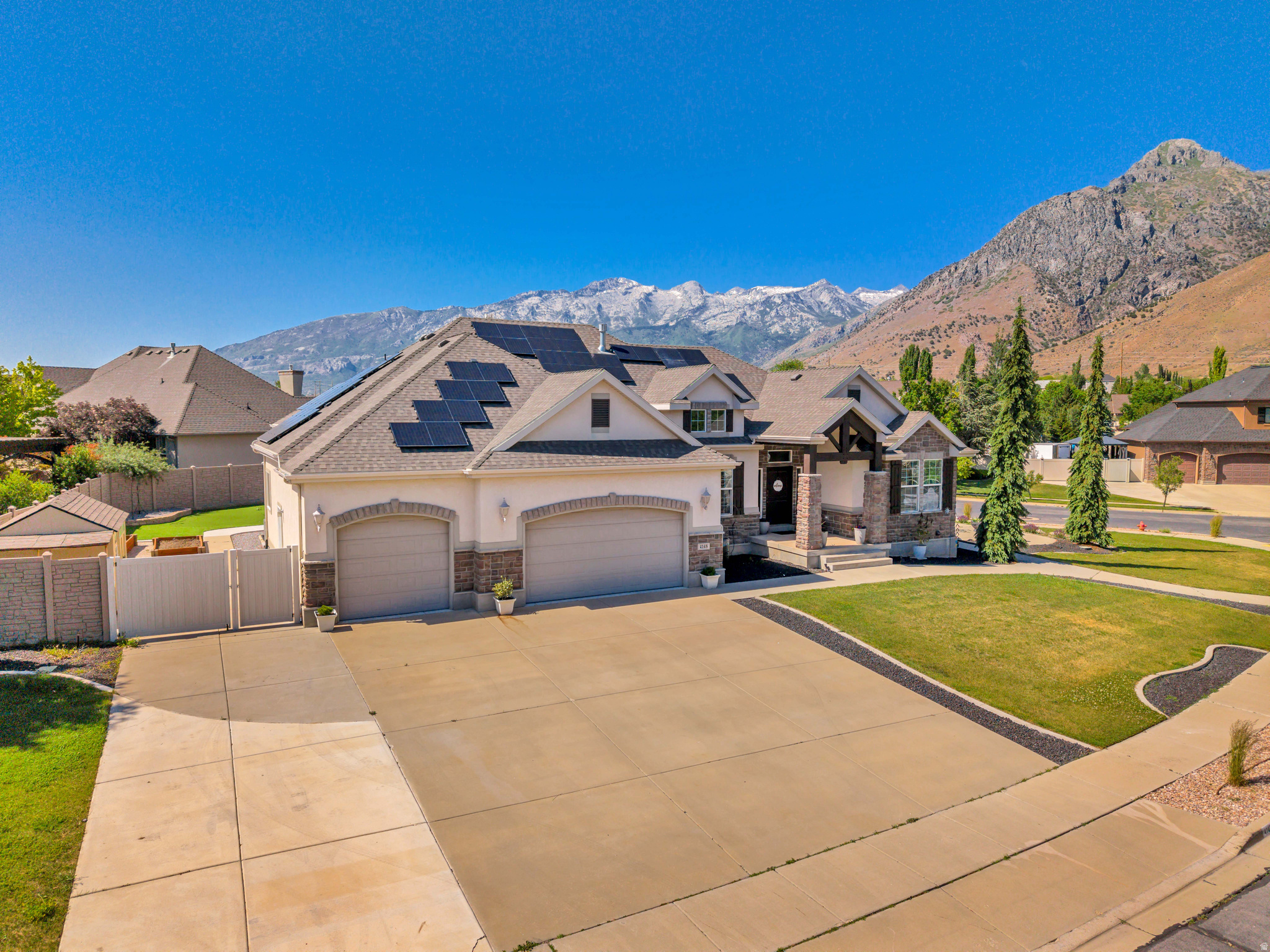 JUNIPER HEIGHTS - Residential