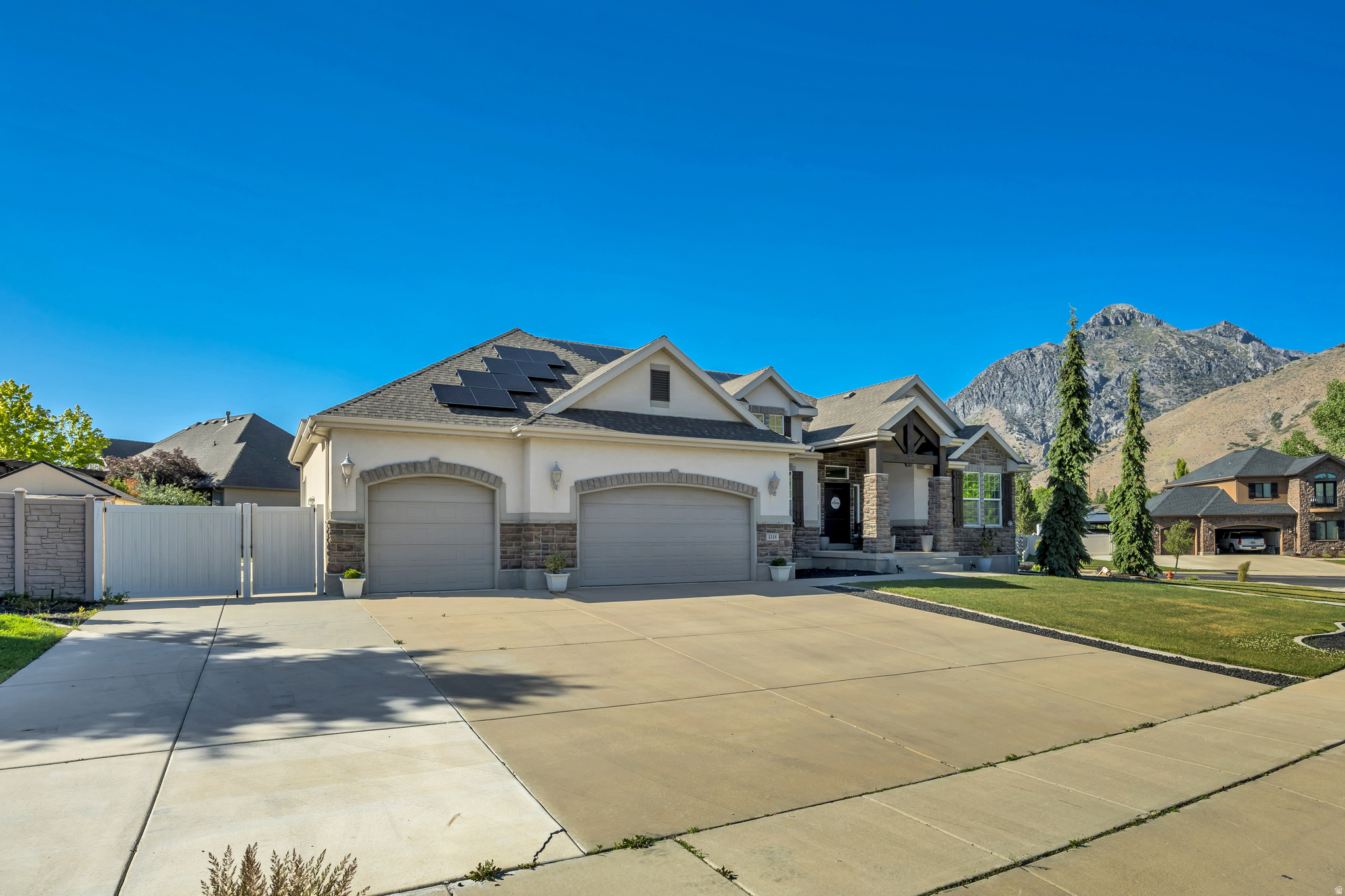JUNIPER HEIGHTS - Residential