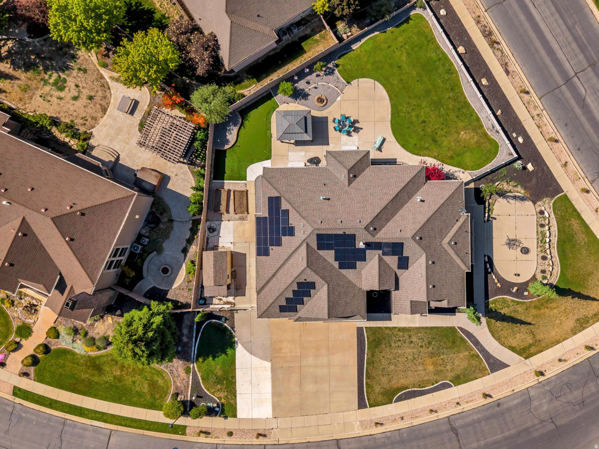 JUNIPER HEIGHTS - Residential