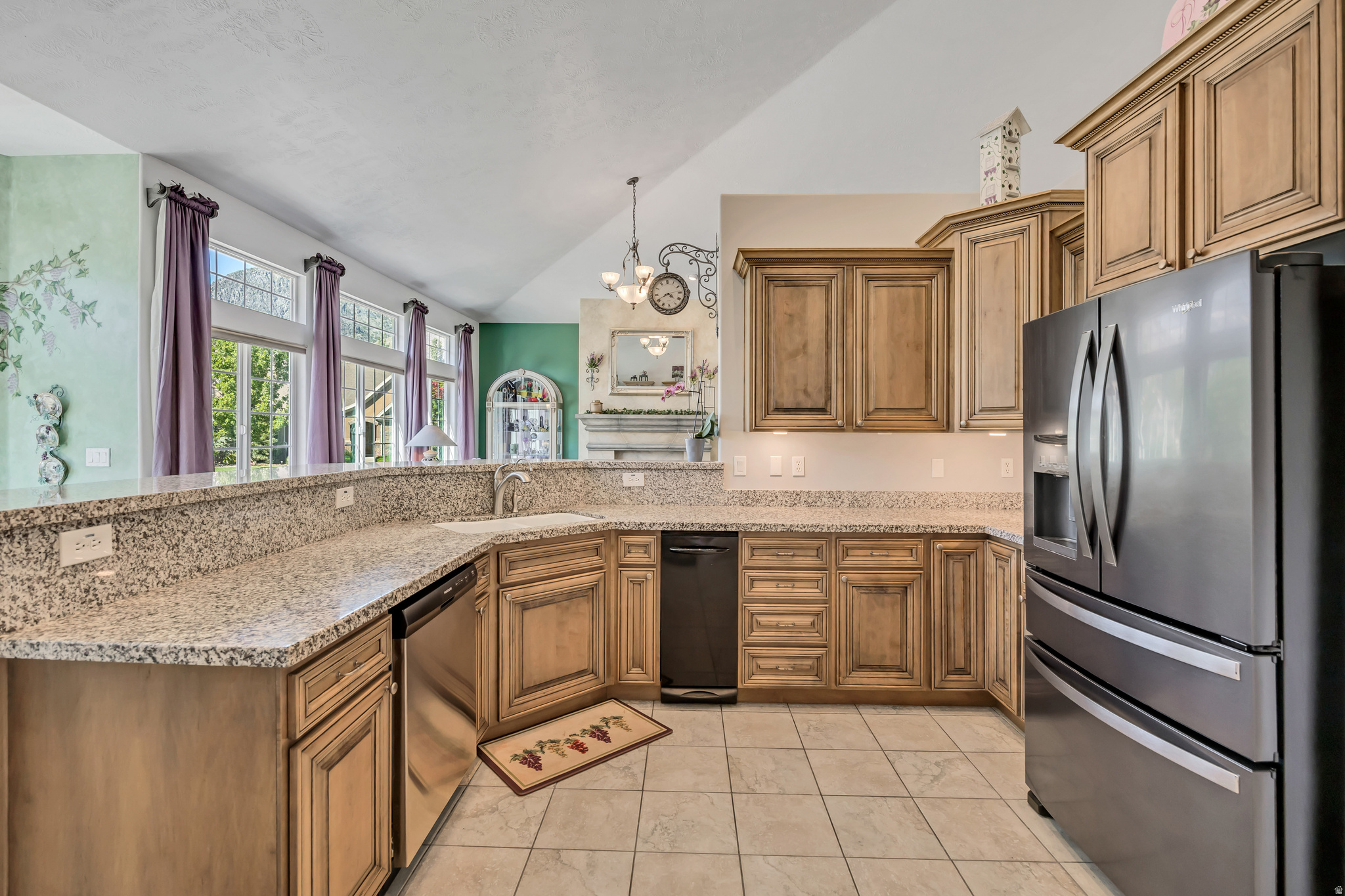 JUNIPER HEIGHTS - Residential