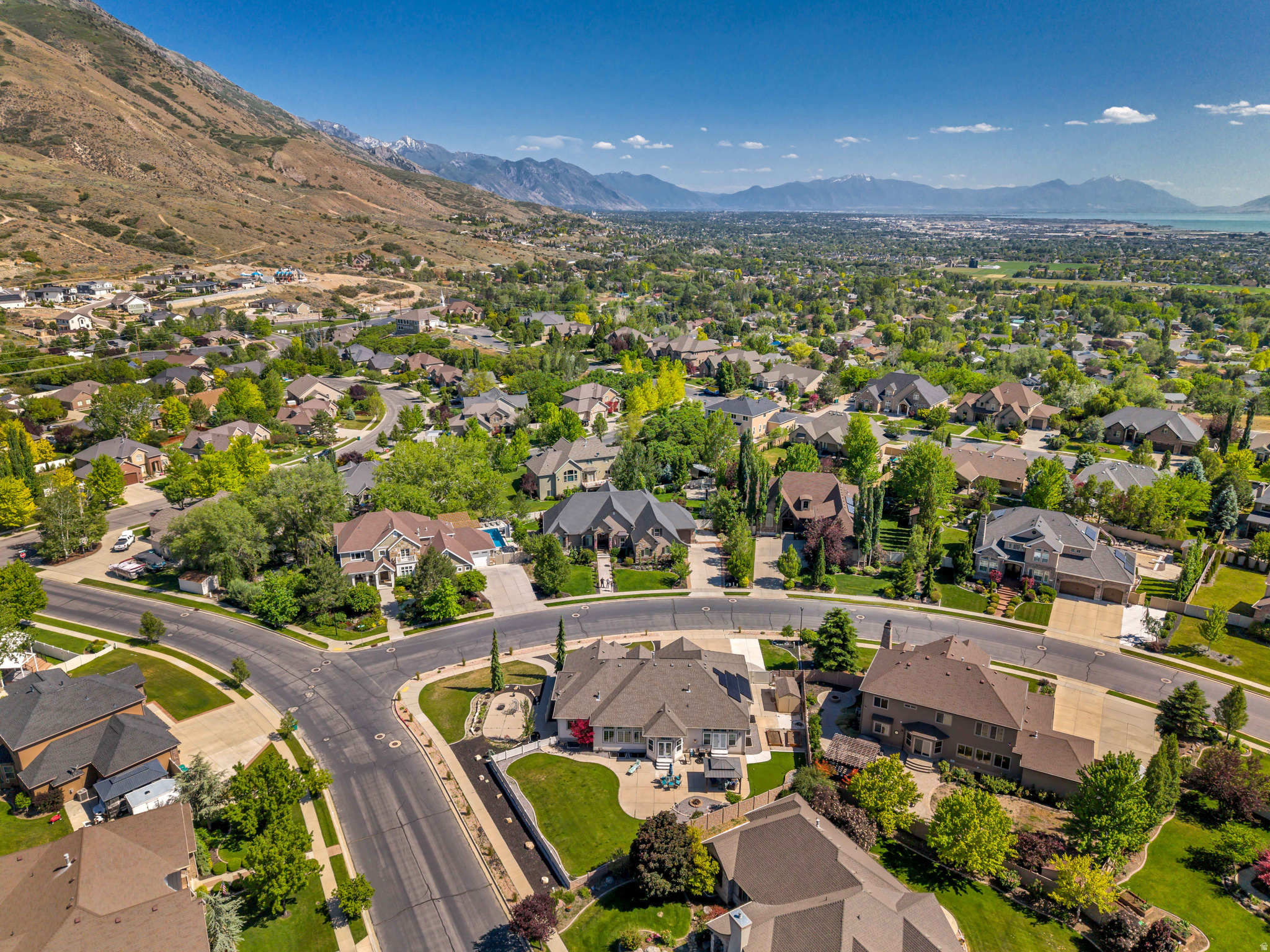 JUNIPER HEIGHTS - Residential