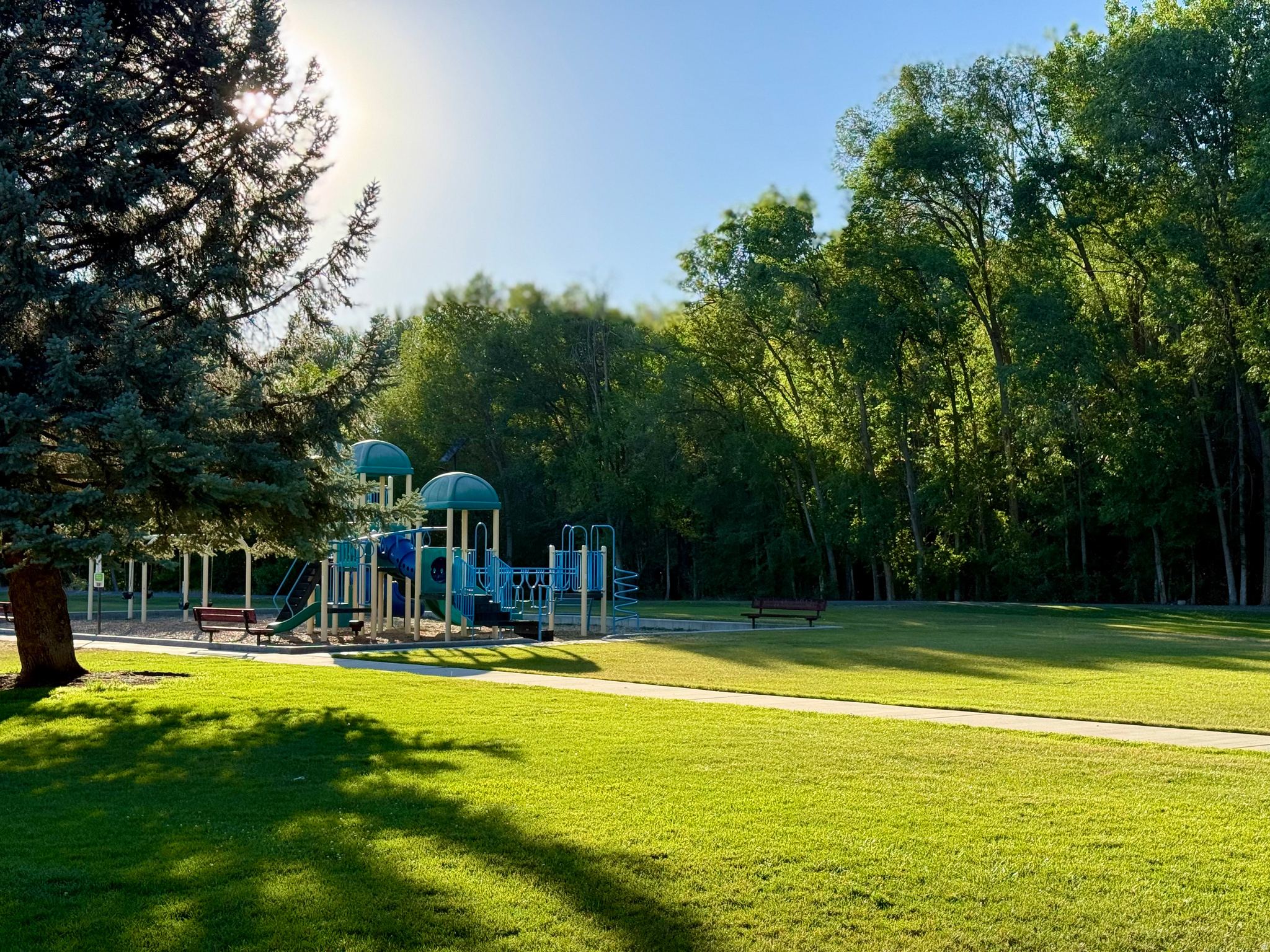 RIVERGROVE - Residential